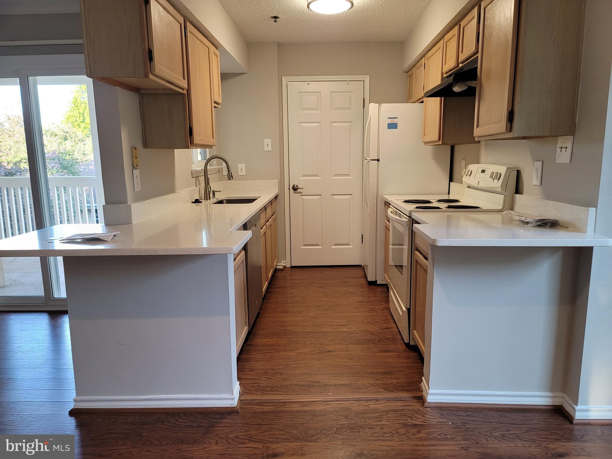 FOUNTAINS AT MCLEAN - Residential Lease