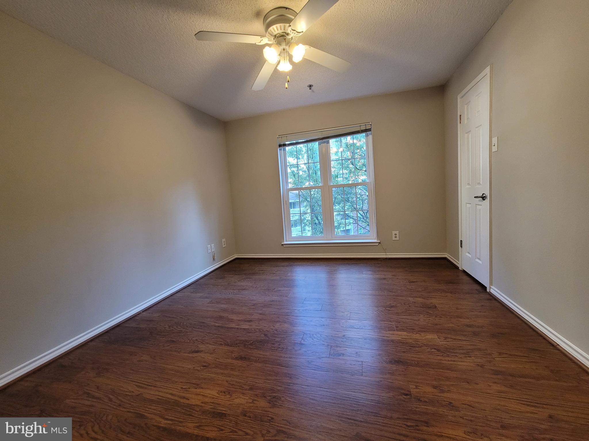 FOUNTAINS AT MCLEAN - Residential Lease