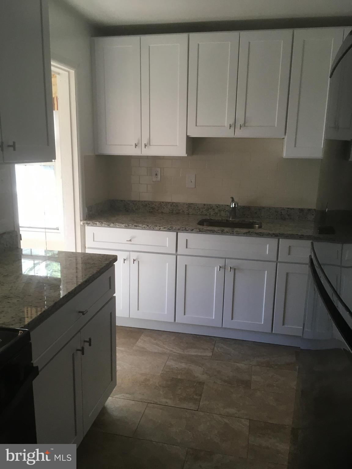 PIMMIT HILLS - Residential Lease