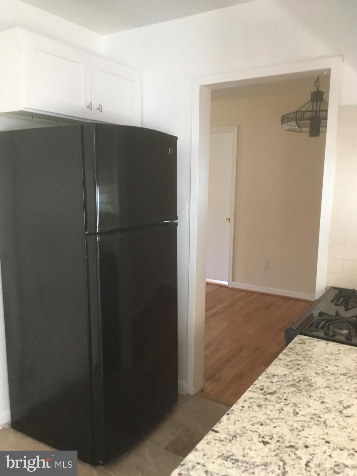 PIMMIT HILLS - Residential Lease