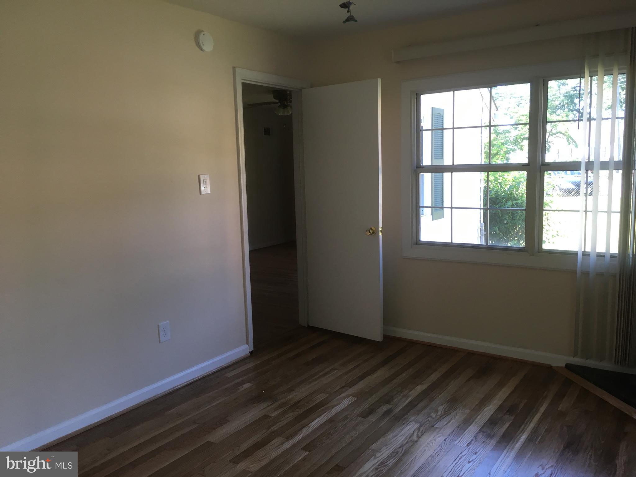 PIMMIT HILLS - Residential Lease