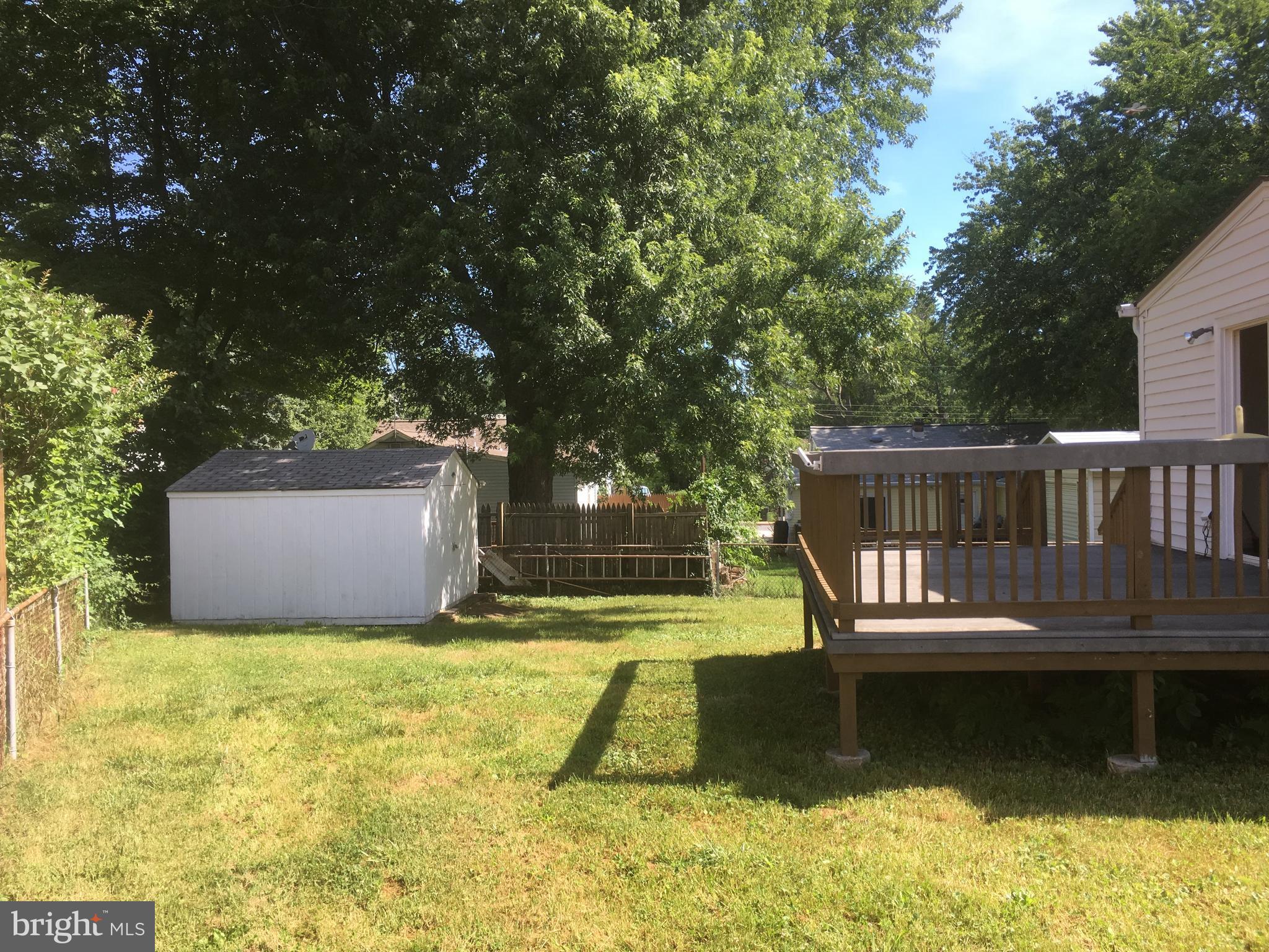 PIMMIT HILLS - Residential Lease