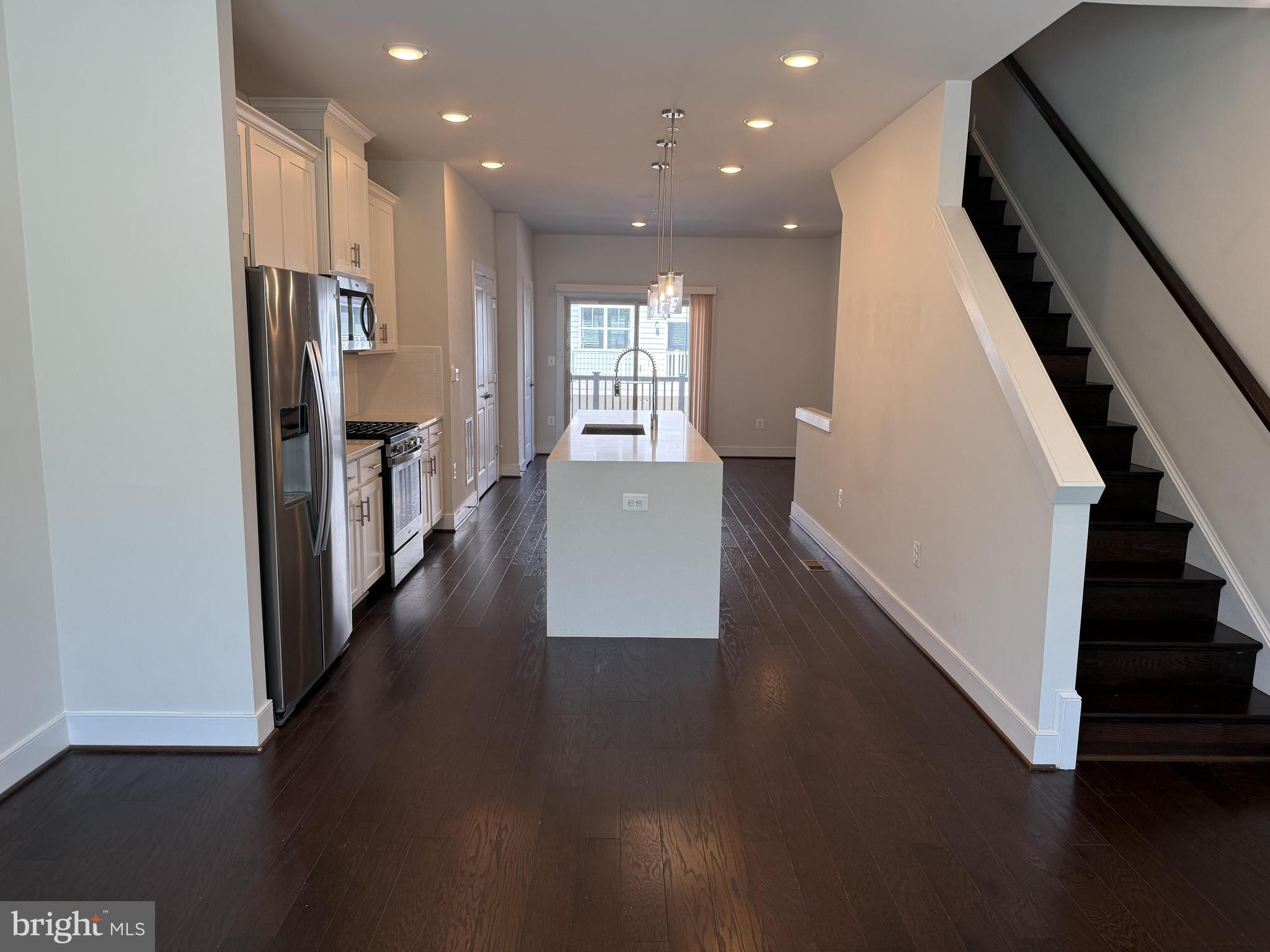 115 DICKENSON DRIVE