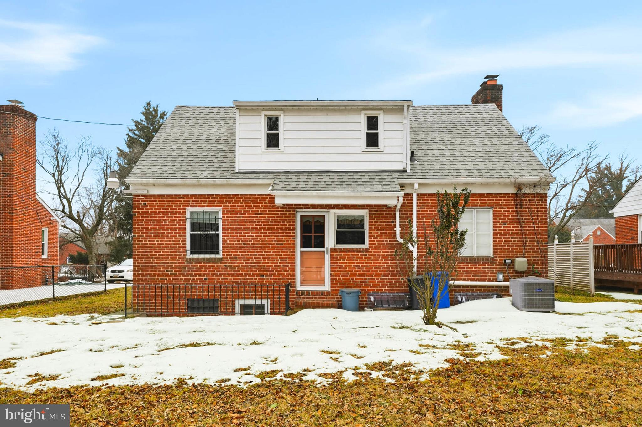 GREENSPRING MANOR - Residential