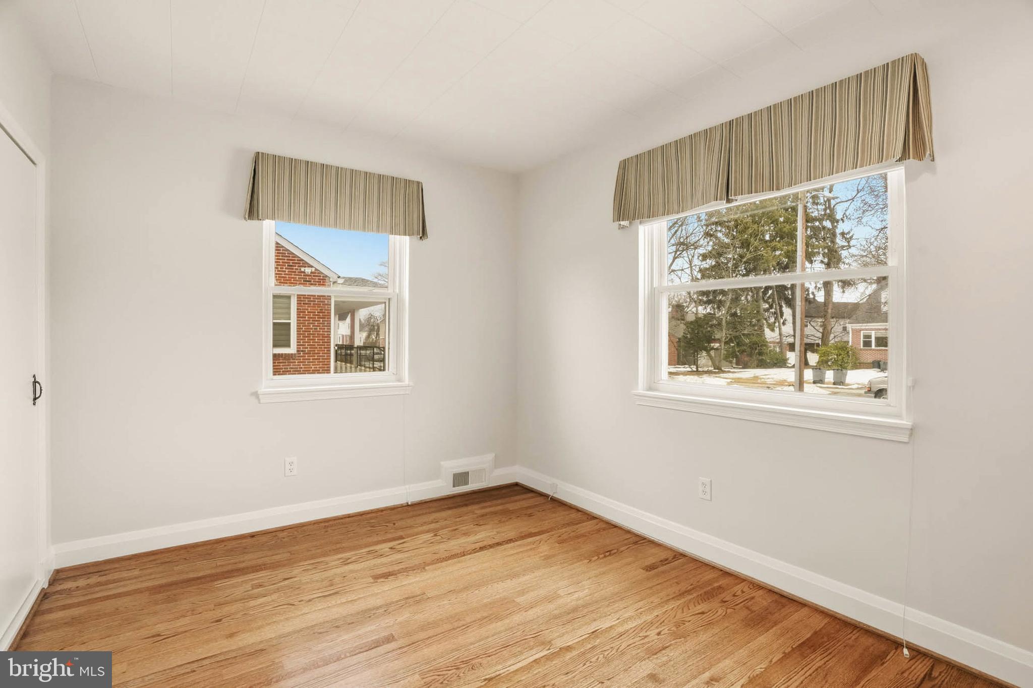 GREENSPRING MANOR - Residential