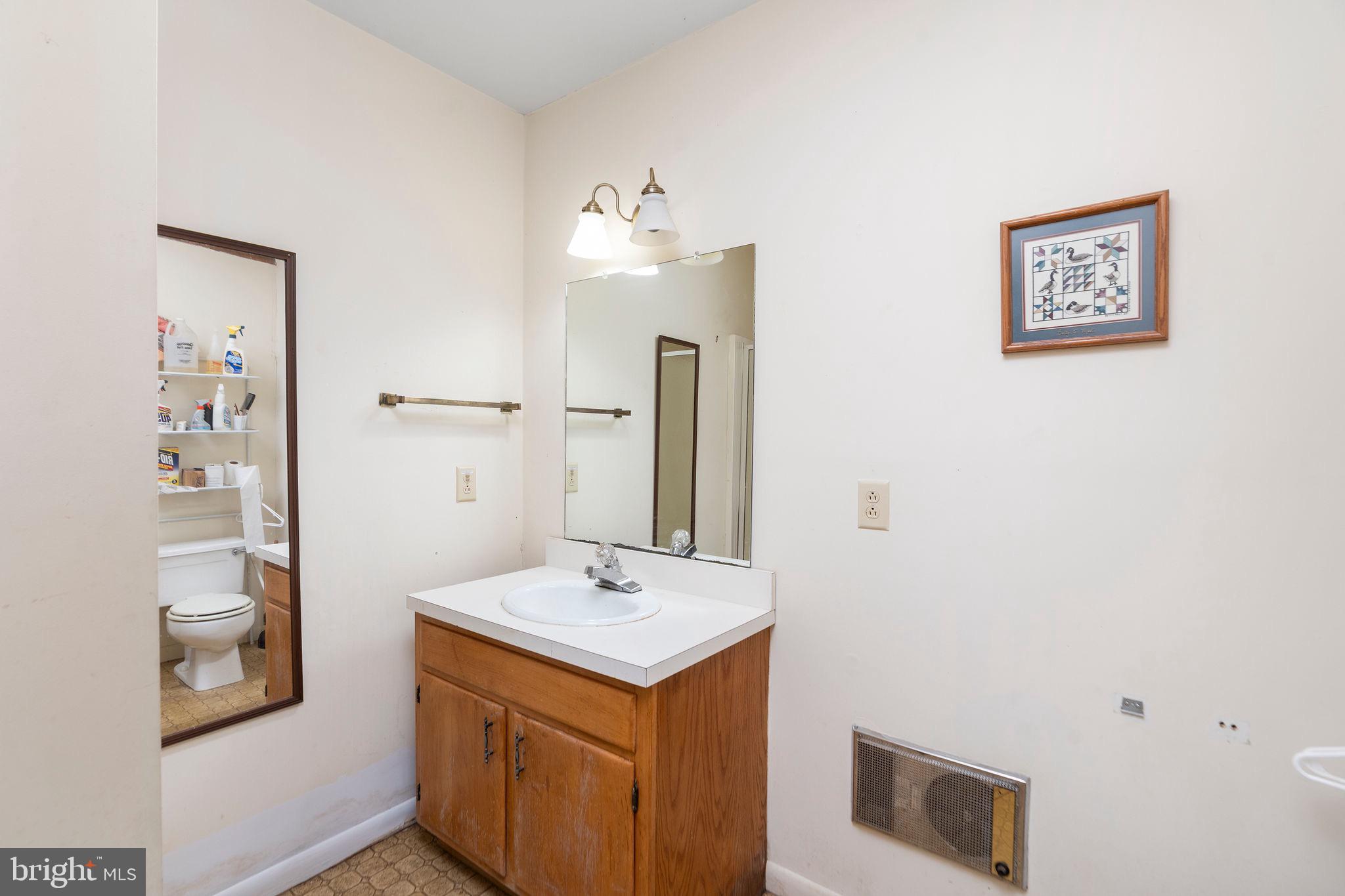 LOVING ACRES - Residential