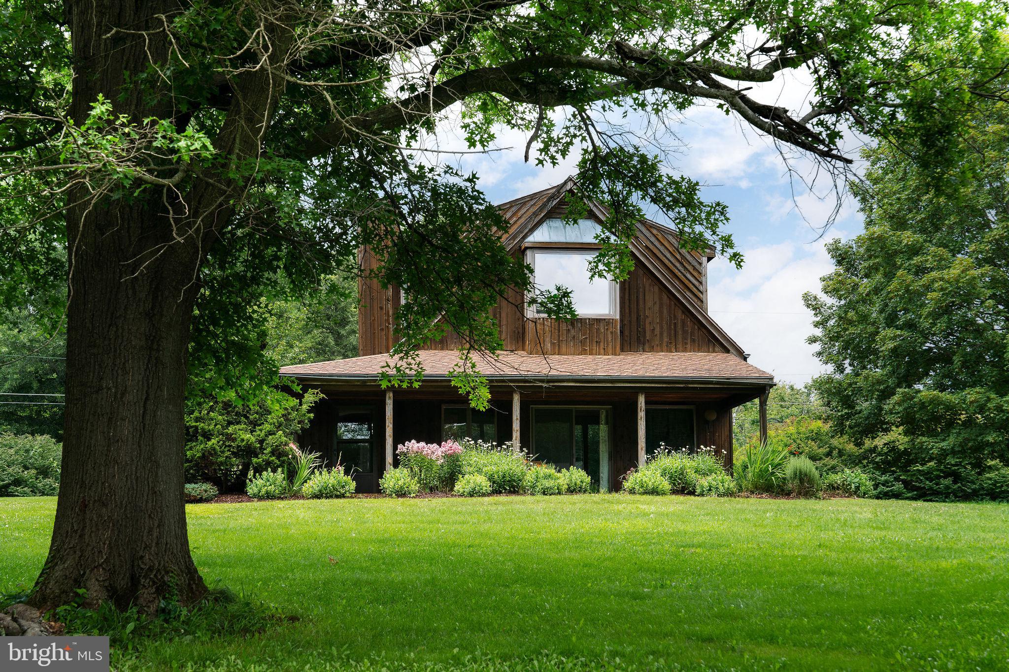 LOVING ACRES - Residential