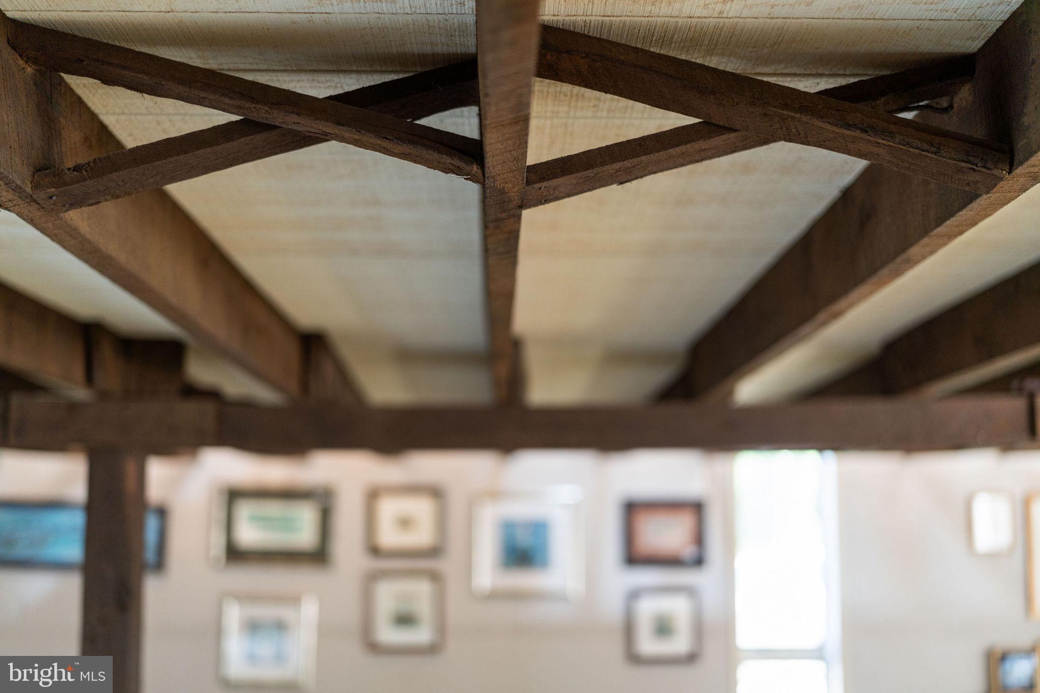 LOVING ACRES - Residential