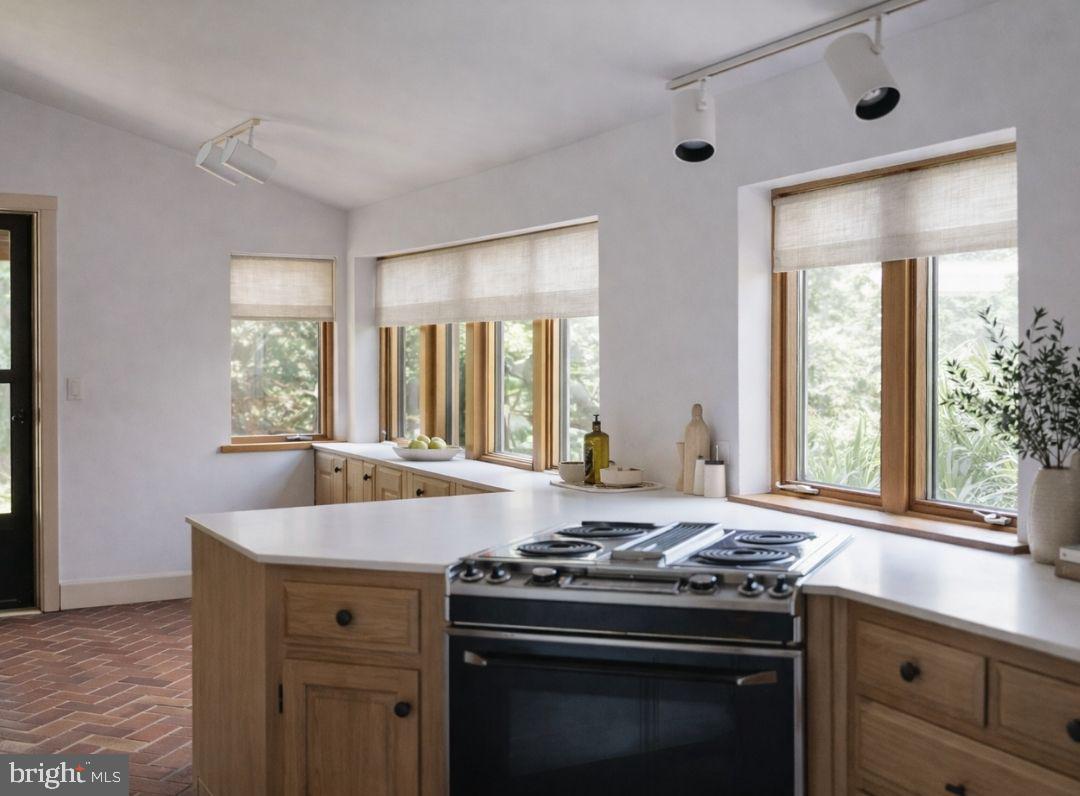 LOVING ACRES - Residential