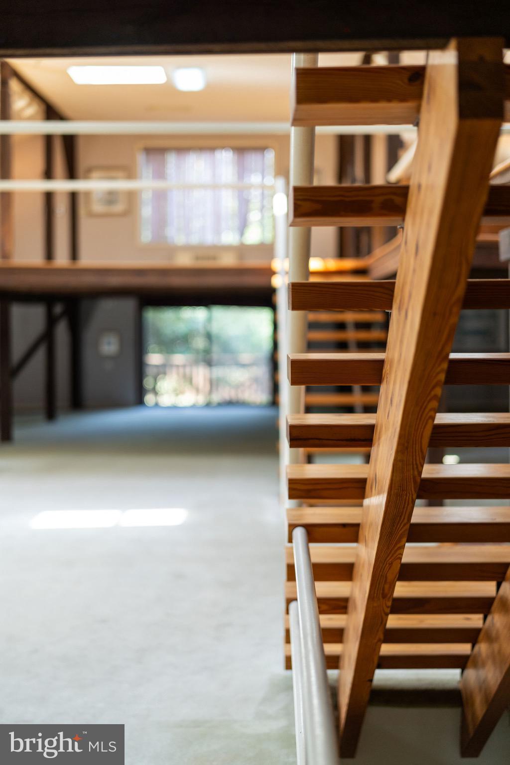 LOVING ACRES - Residential