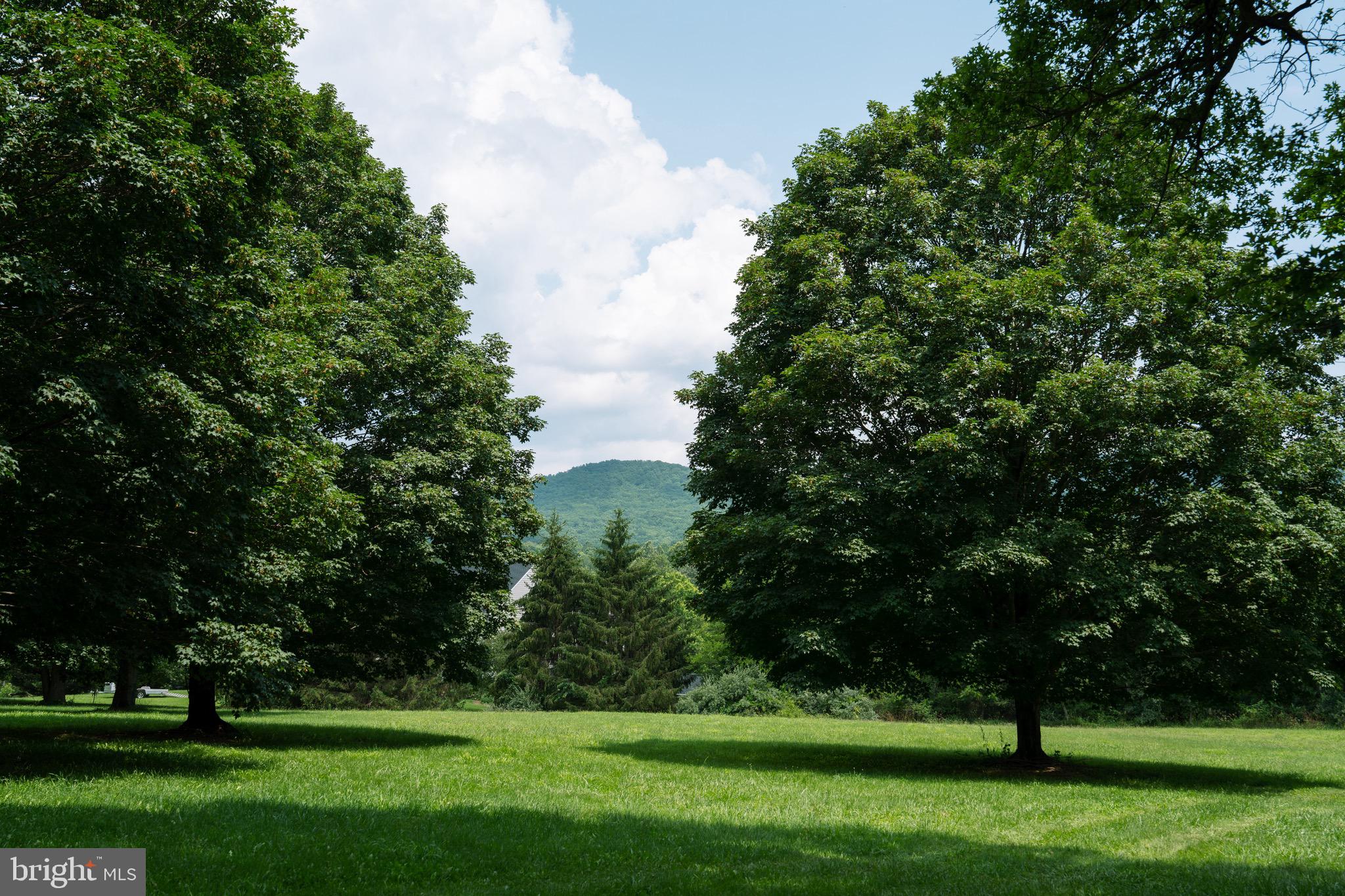 LOVING ACRES - Residential