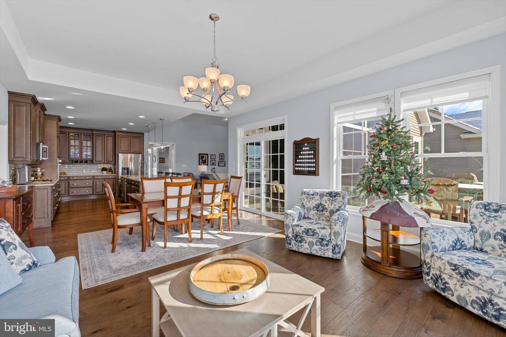 PENINSULA LAKES - Residential