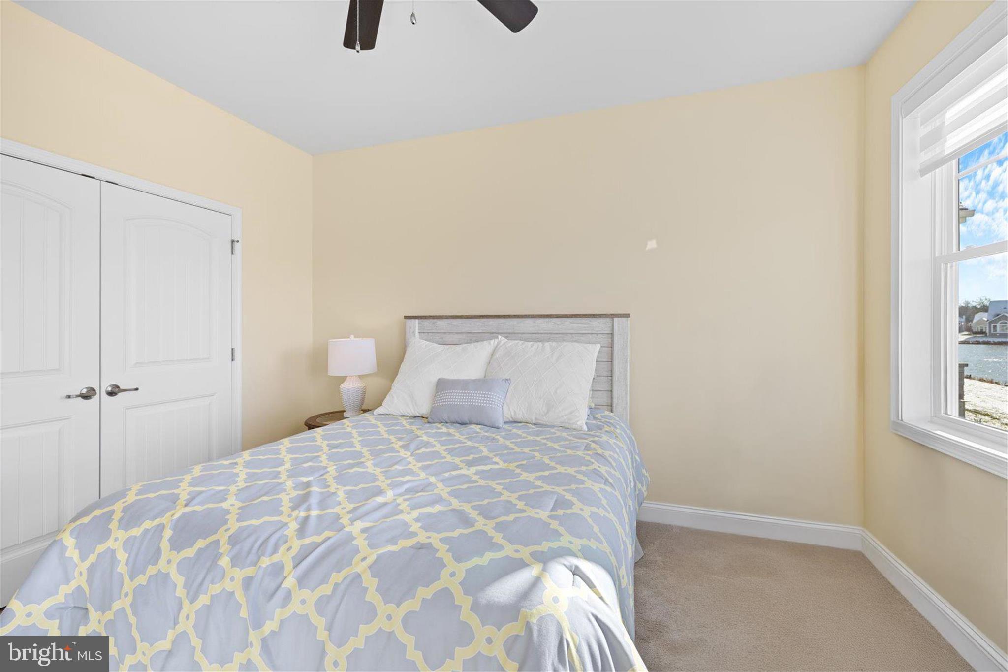 PENINSULA LAKES - Residential