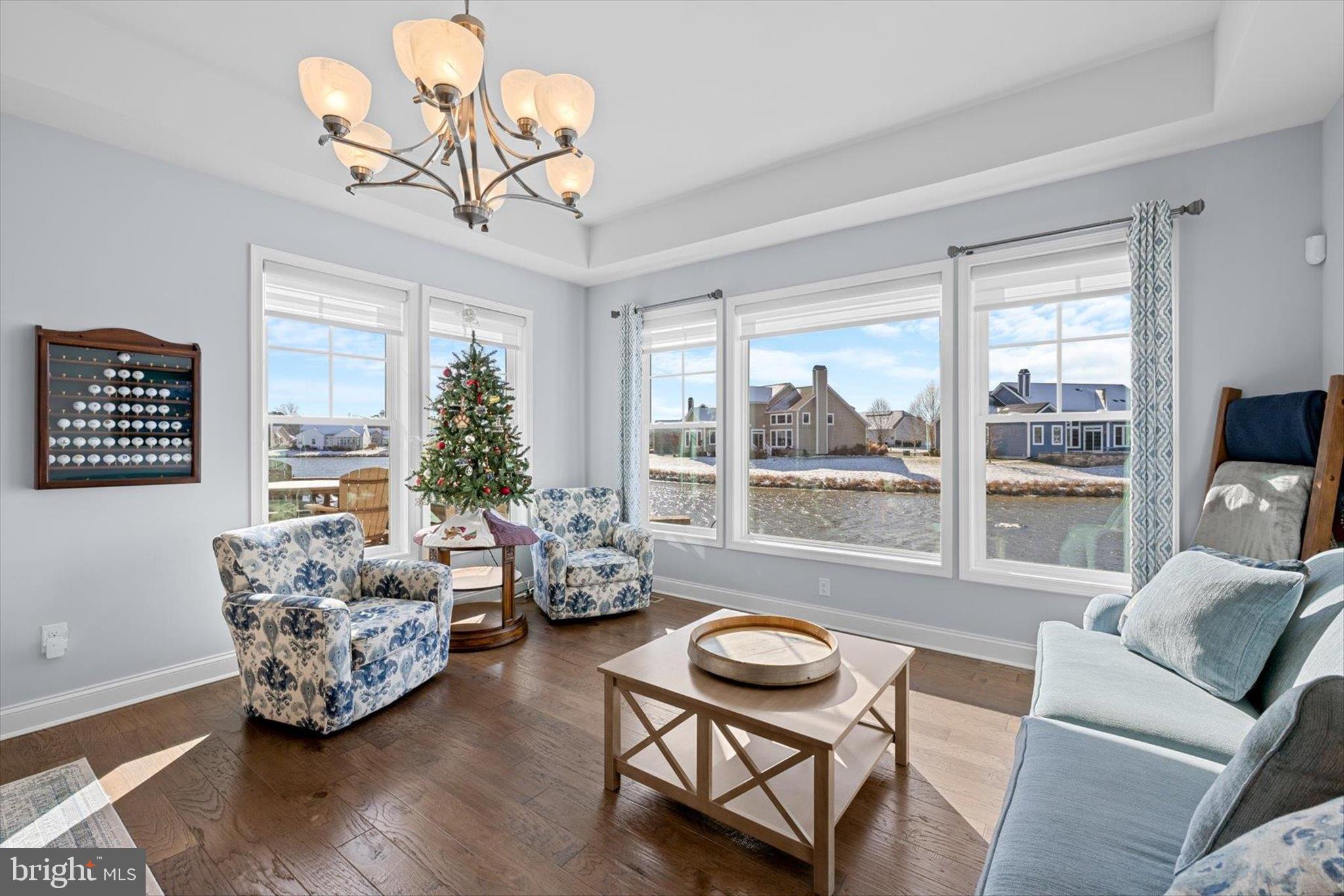 PENINSULA LAKES - Residential