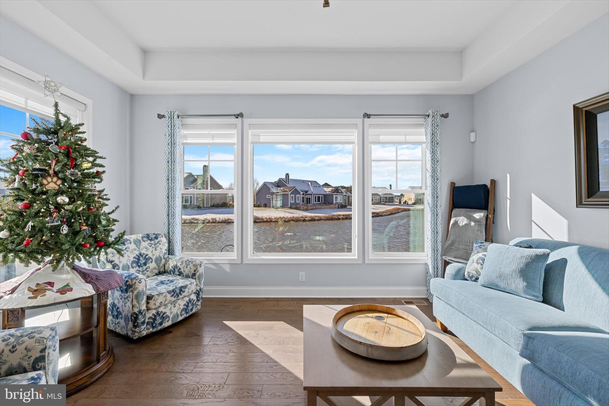 PENINSULA LAKES - Residential