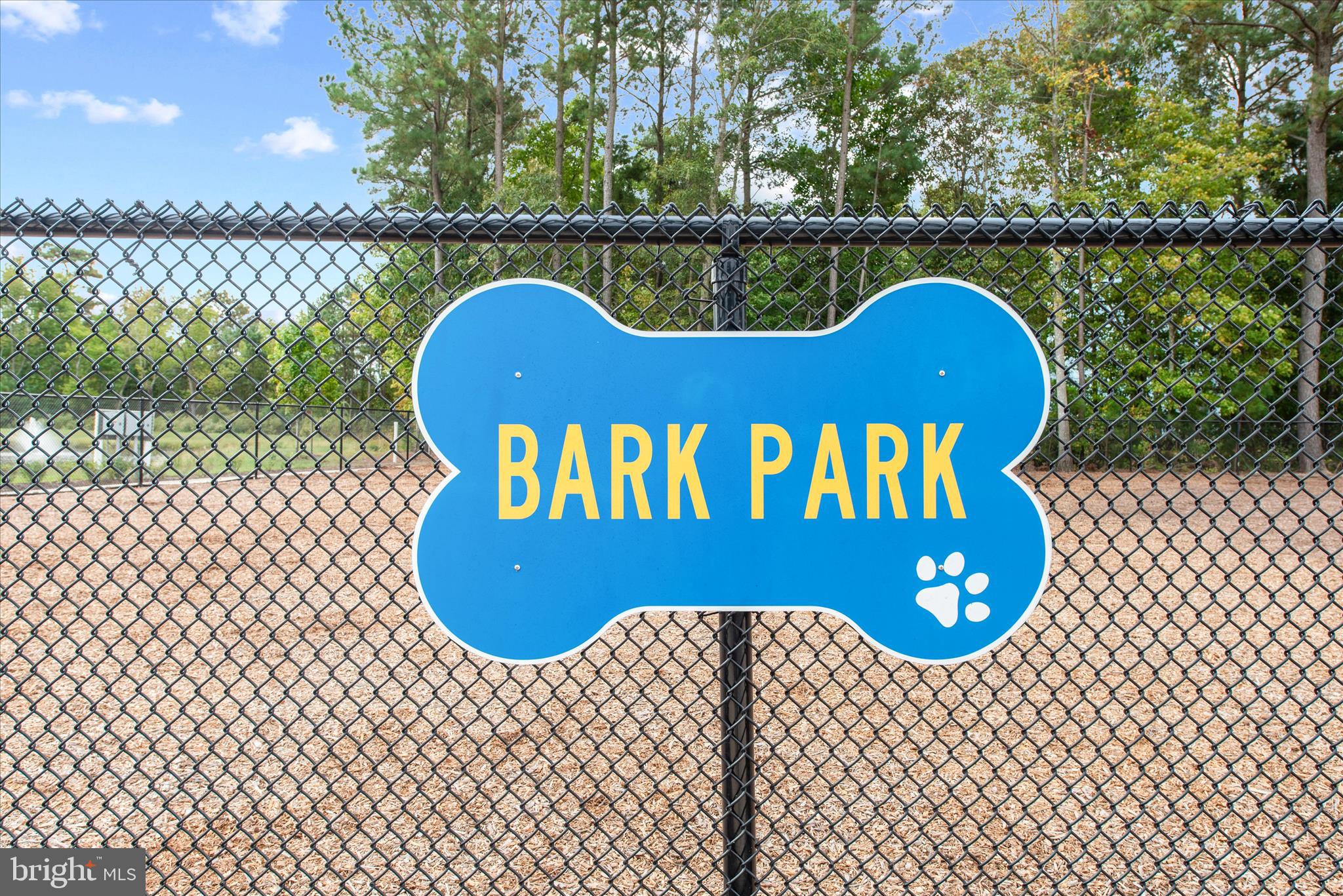 PENINSULA LAKES - Residential