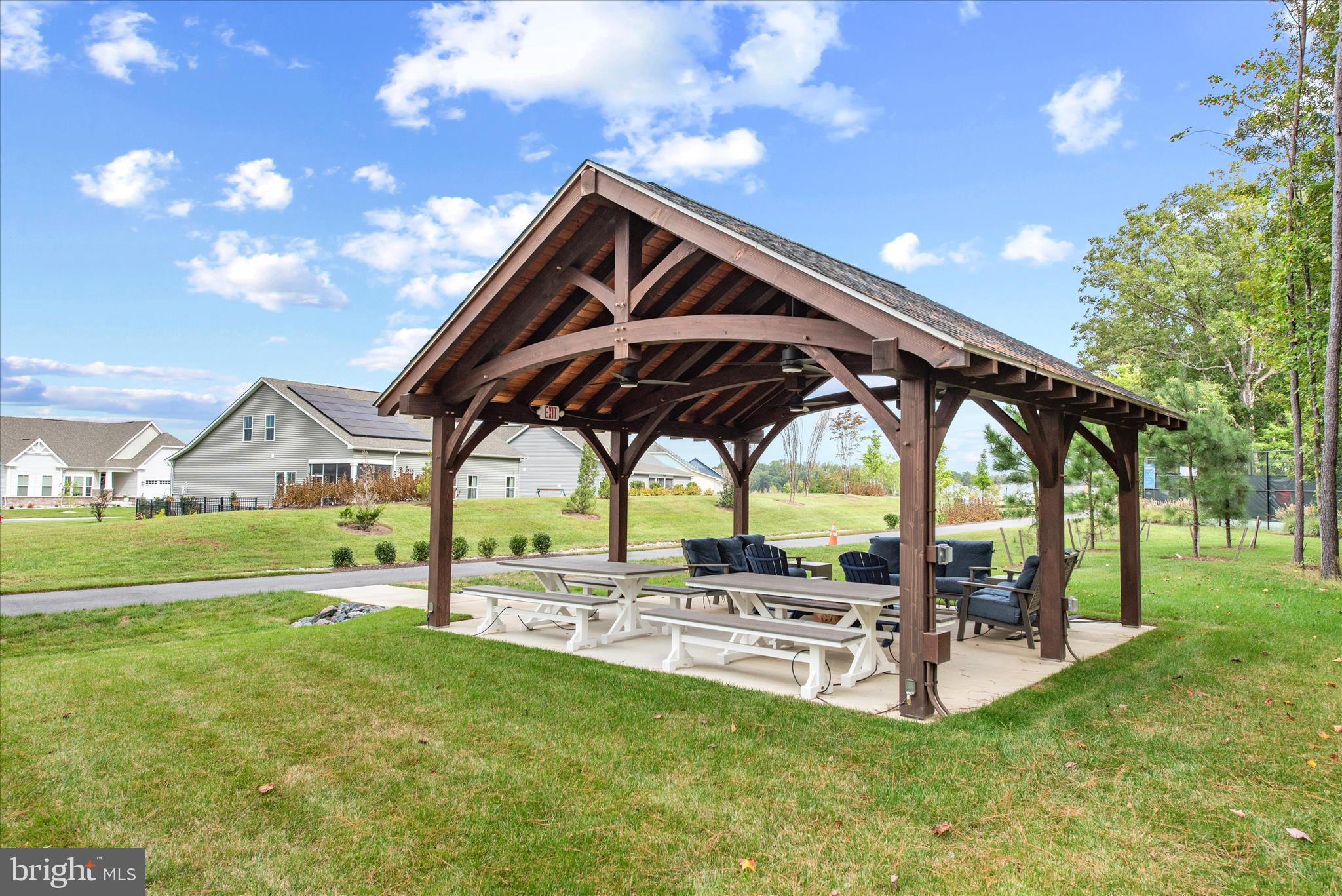 PENINSULA LAKES - Residential