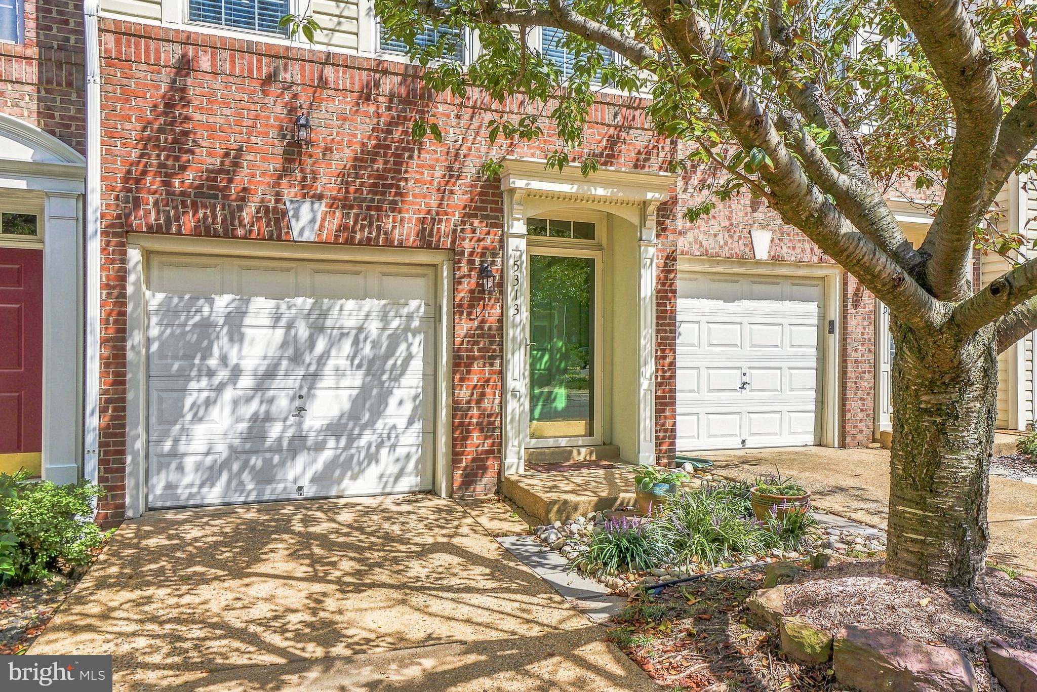 5313 CHIEFTAIN CIRCLE