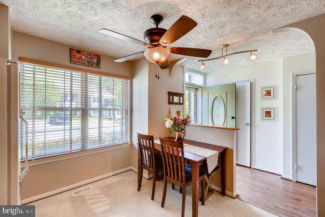 CONSTANT FRIENDSHIP - Residential Lease