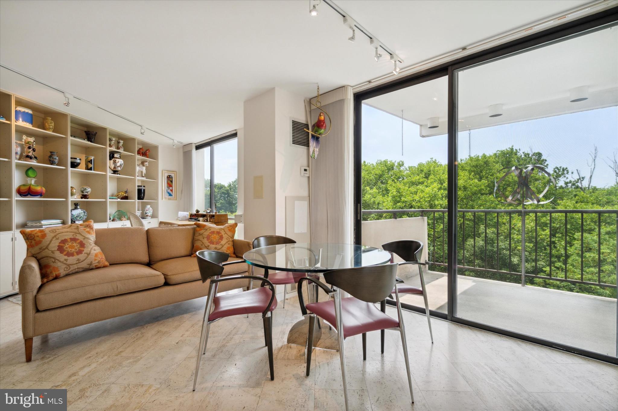 BRIAR HOUSE - Residential