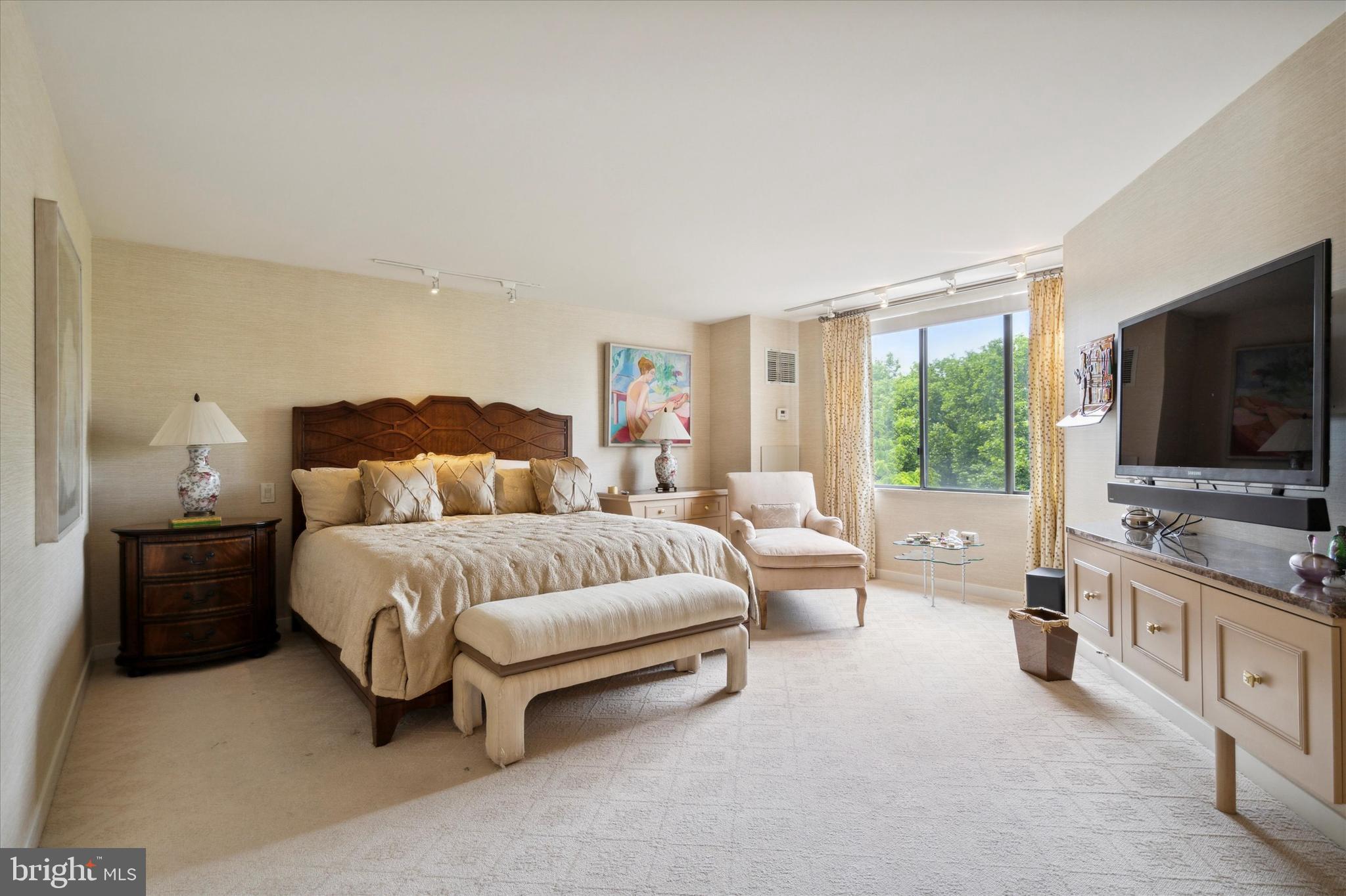 BRIAR HOUSE - Residential