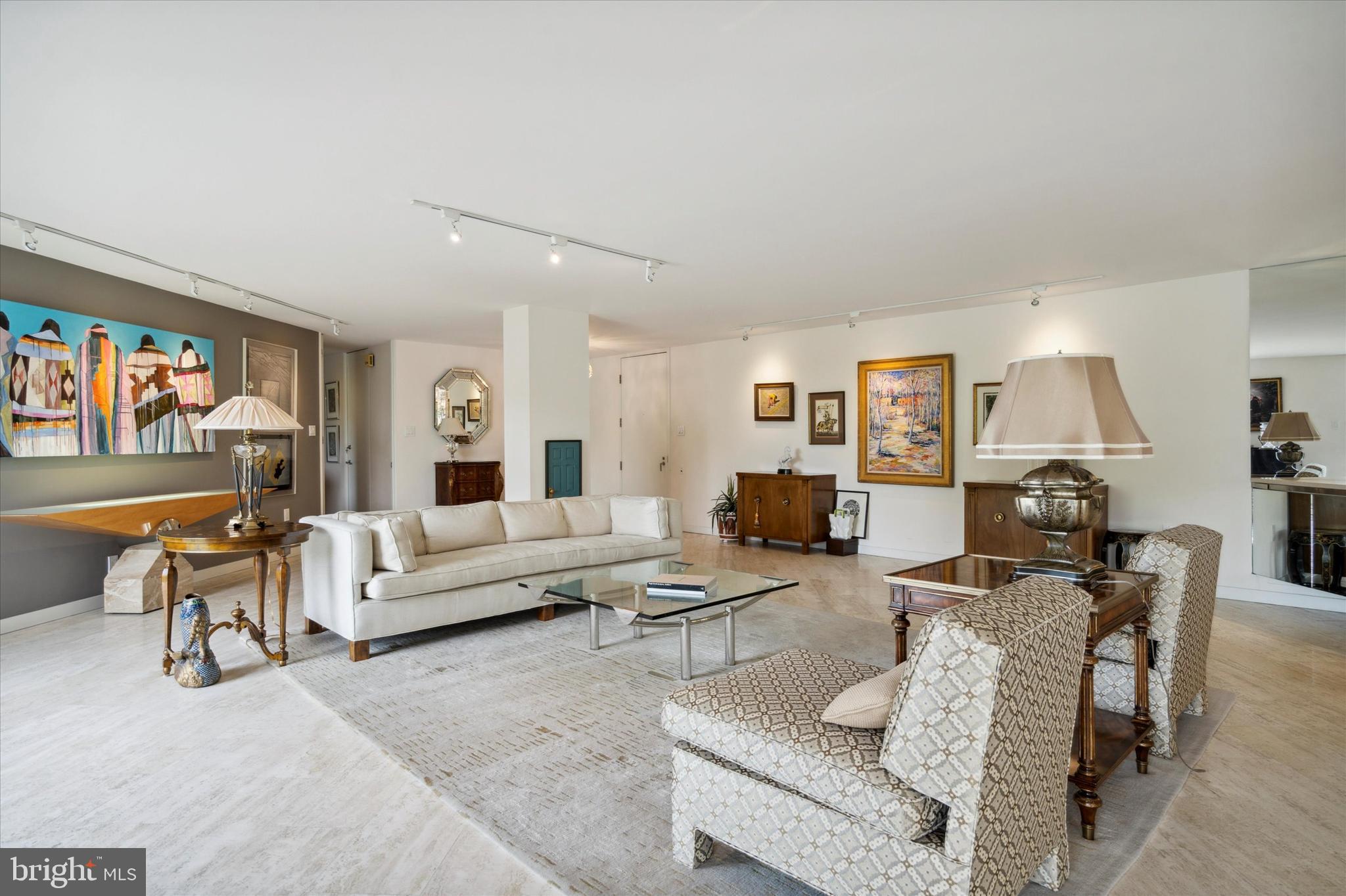 BRIAR HOUSE - Residential