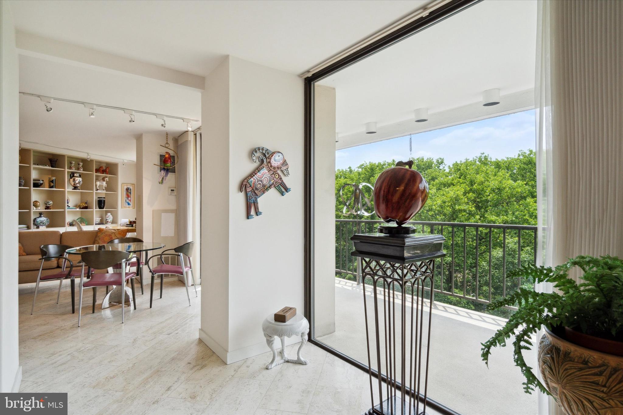 BRIAR HOUSE - Residential