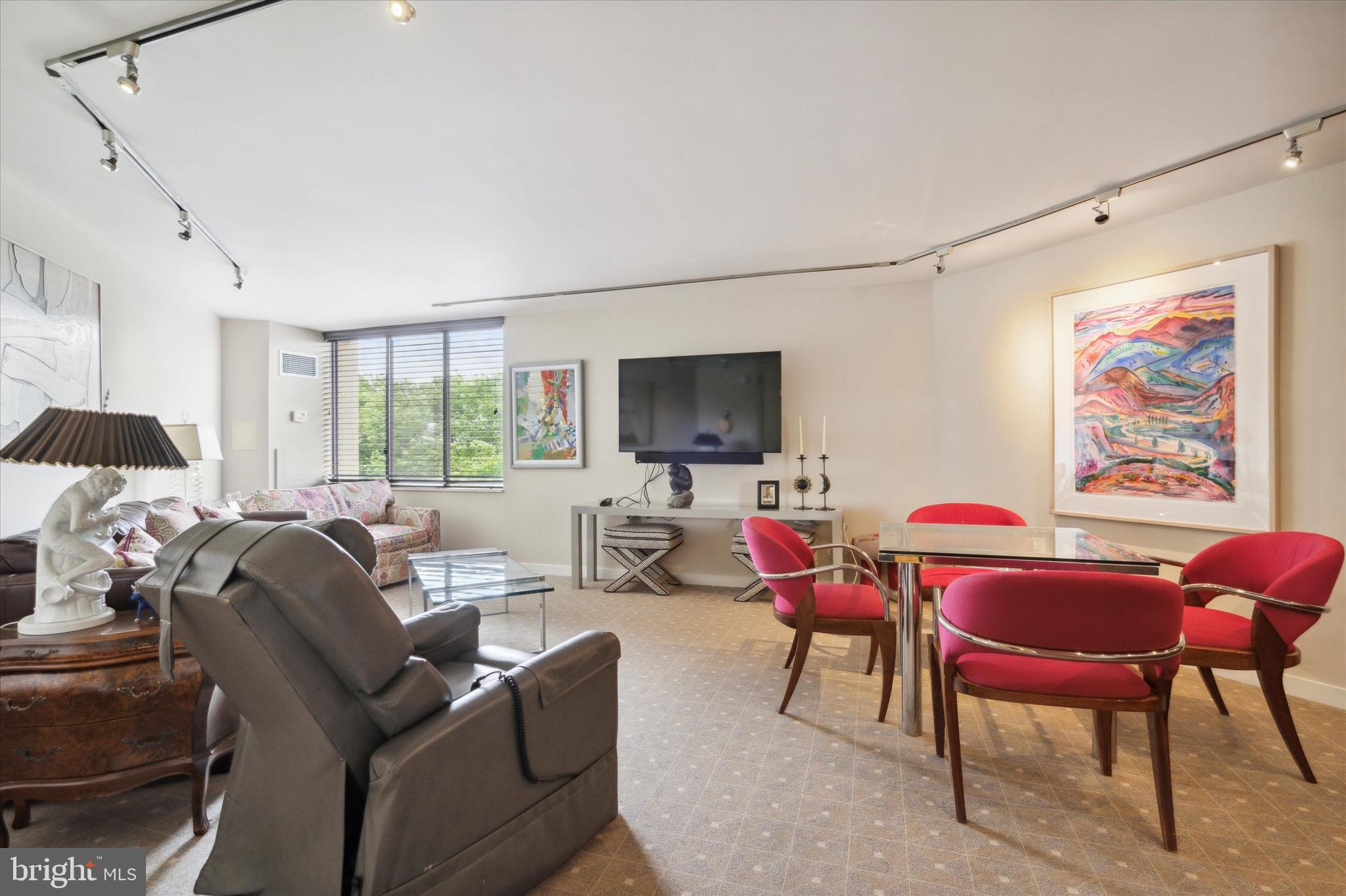 BRIAR HOUSE - Residential