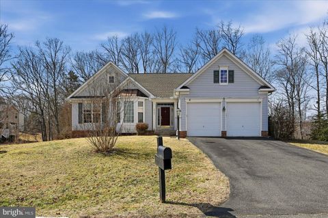 Photo of 35164 Marshall Court, LOCUST GROVE, VA 22508 (MLS # VAOR2013402)