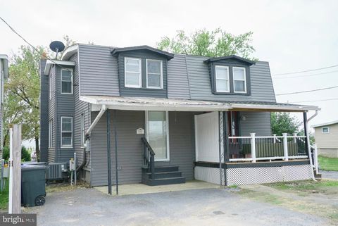 Photo of 950 W Main Street, NEW HOLLAND, PA 17557 (MLS # PALA2077078)