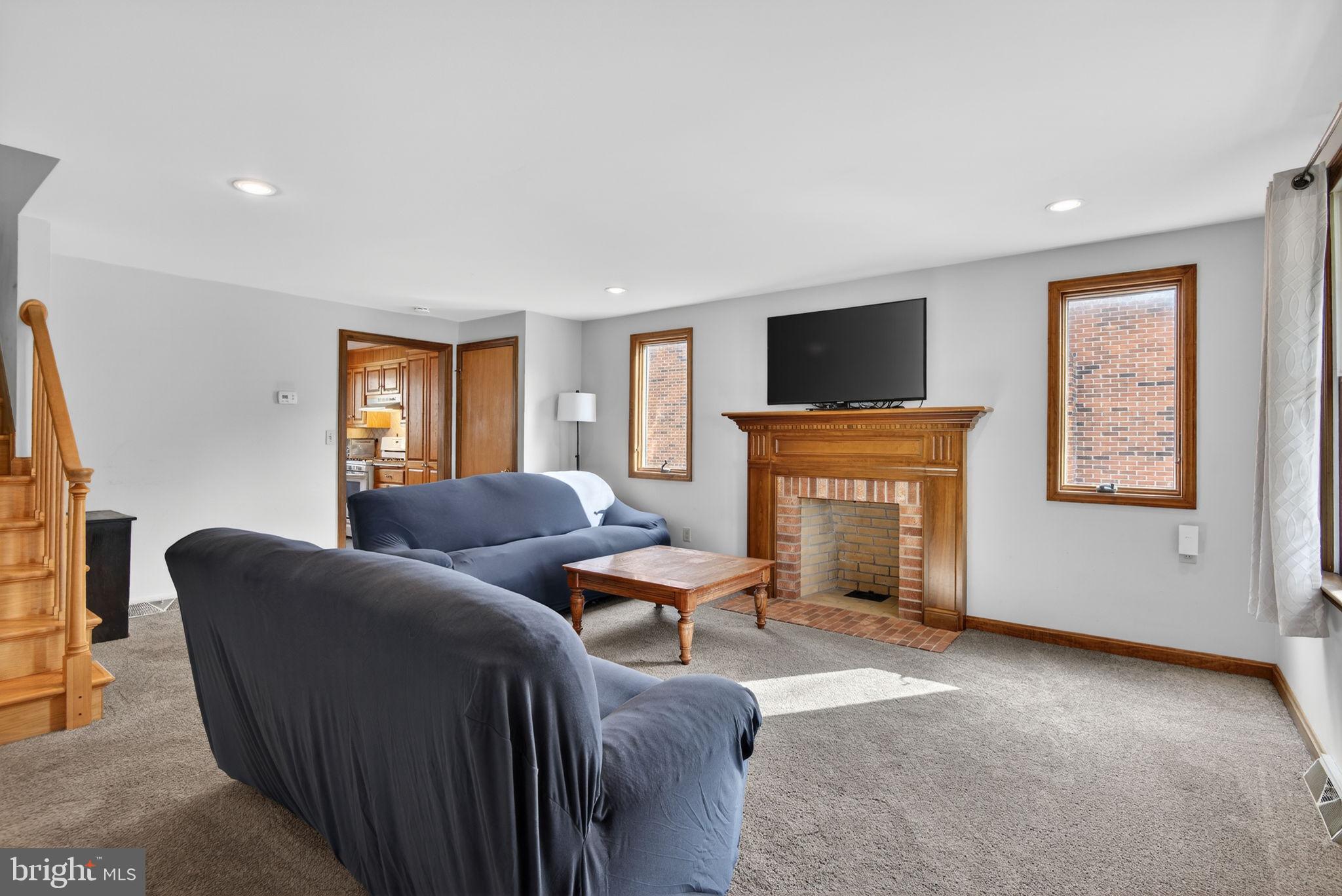 LANCASTER - Residential