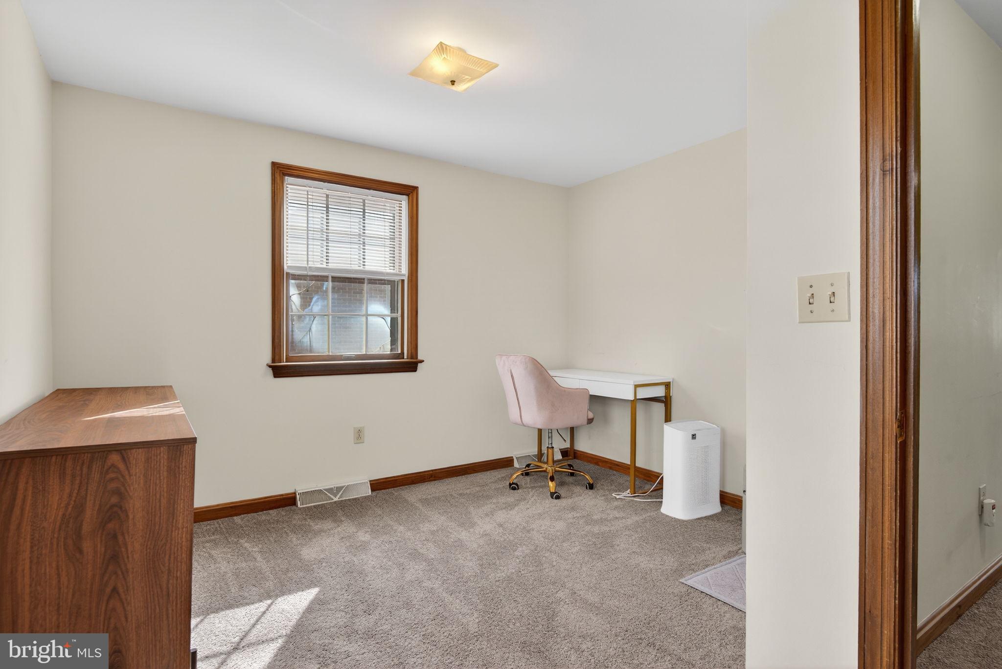 LANCASTER - Residential