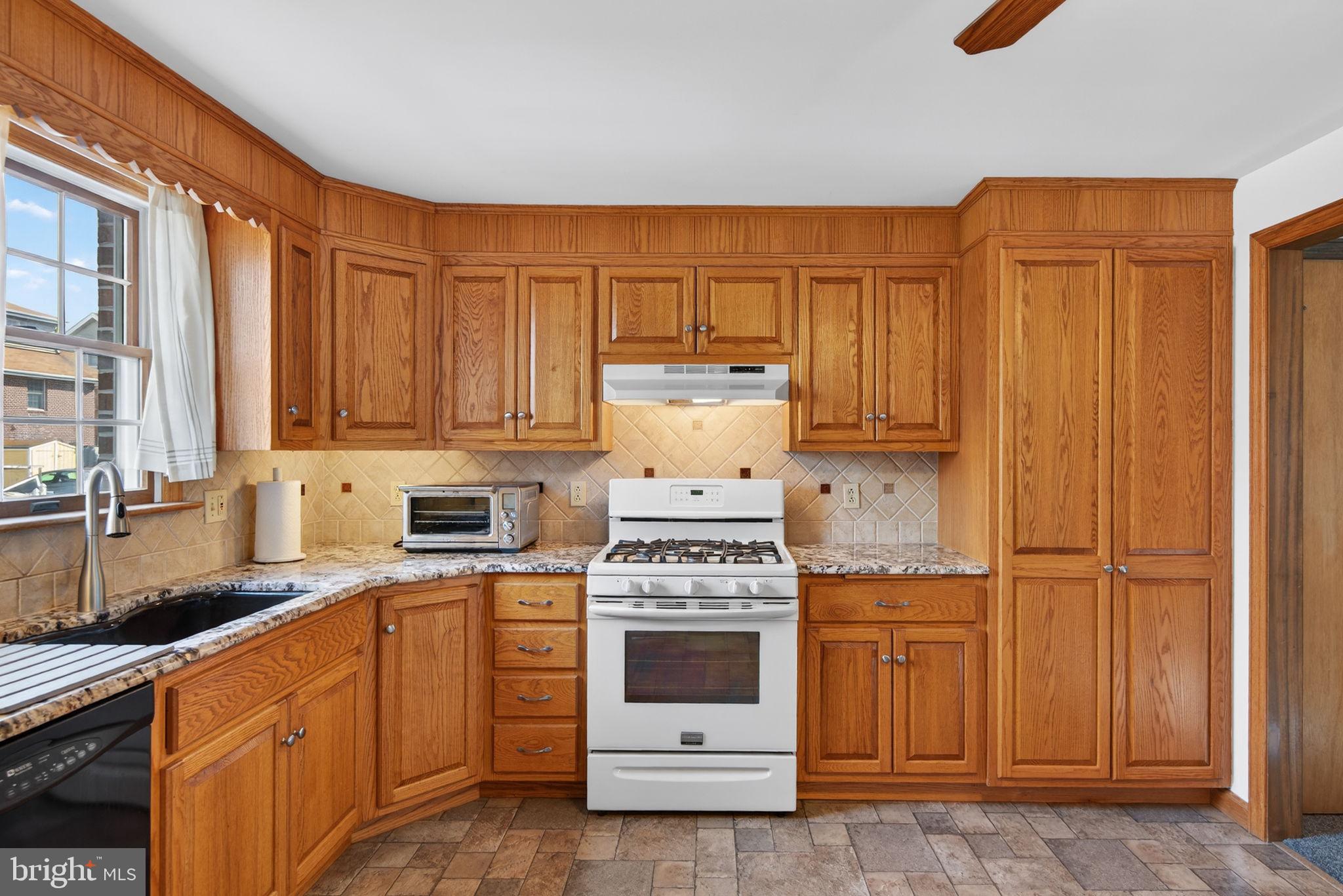 LANCASTER - Residential