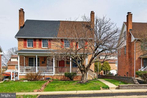 Townhouse For Sale - 1007 E Walnut Street<br/> LANCASTER, PA 17602