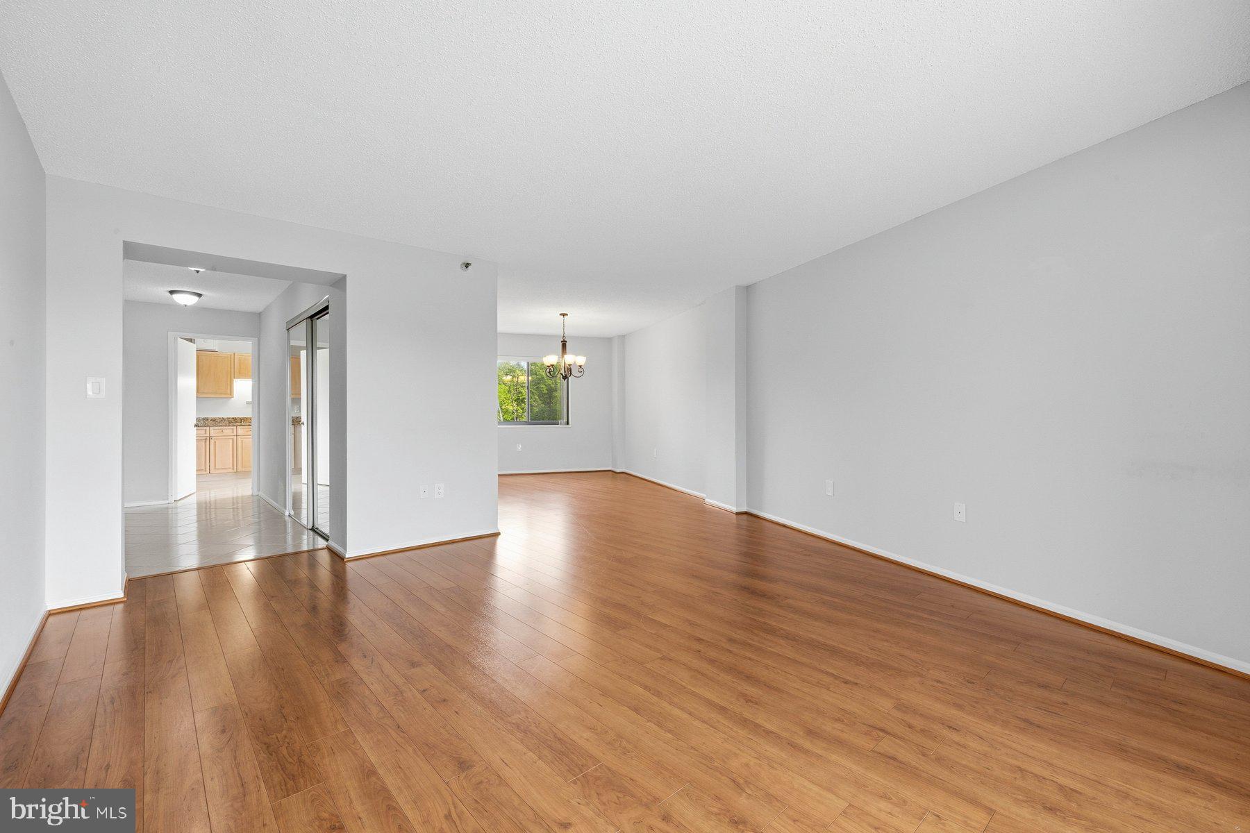 LEISURE WORLD - Residential