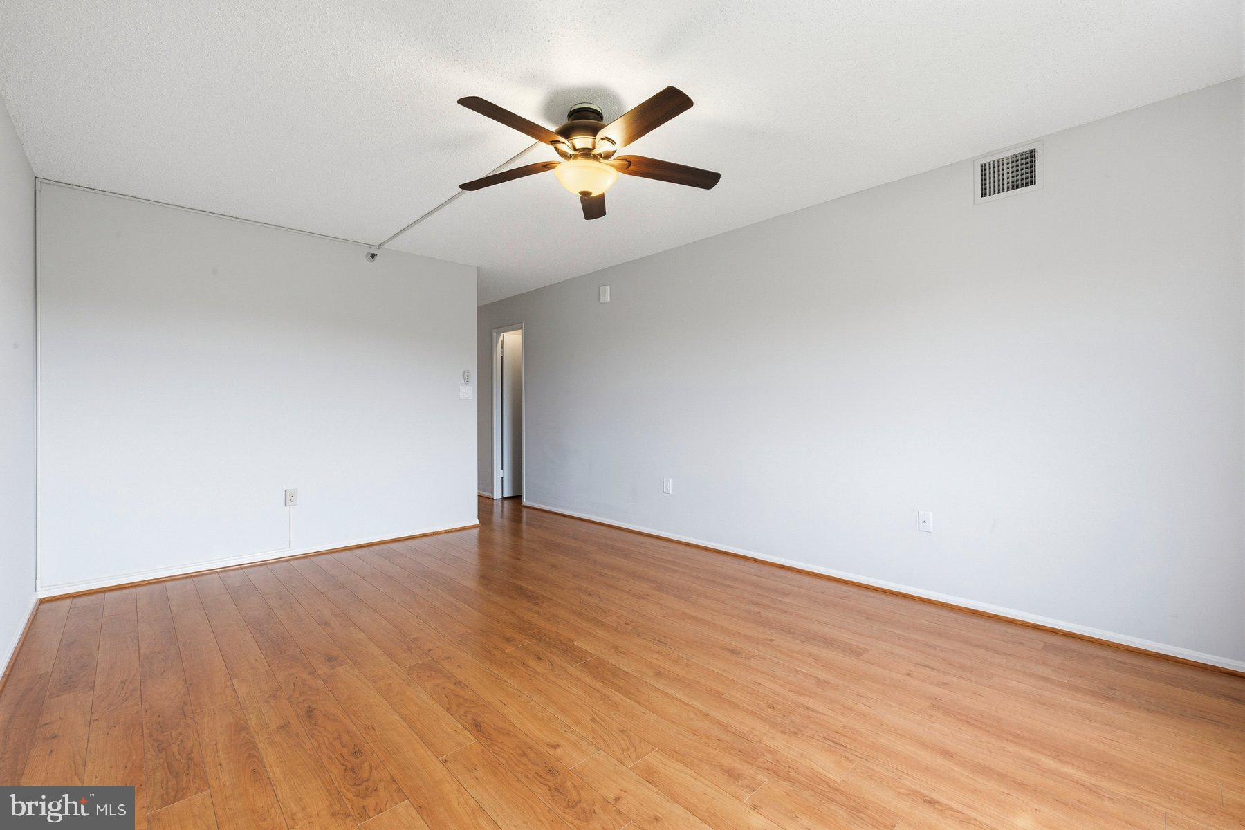 LEISURE WORLD - Residential