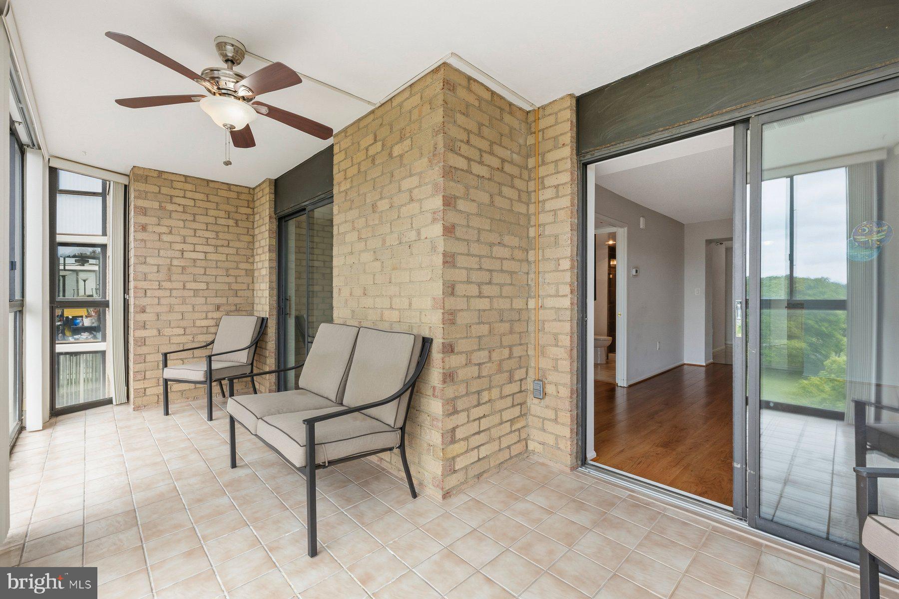 LEISURE WORLD - Residential