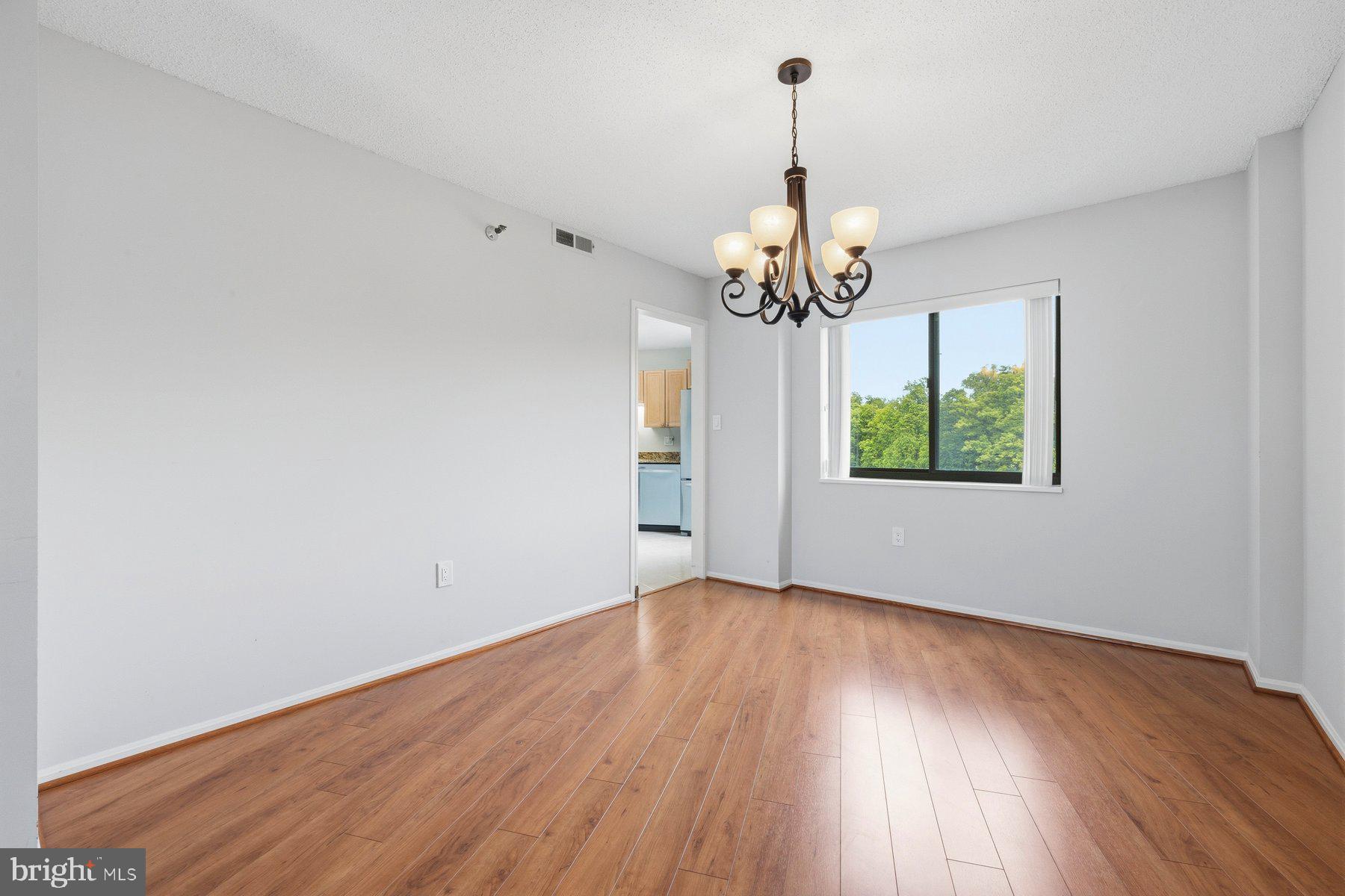 LEISURE WORLD - Residential