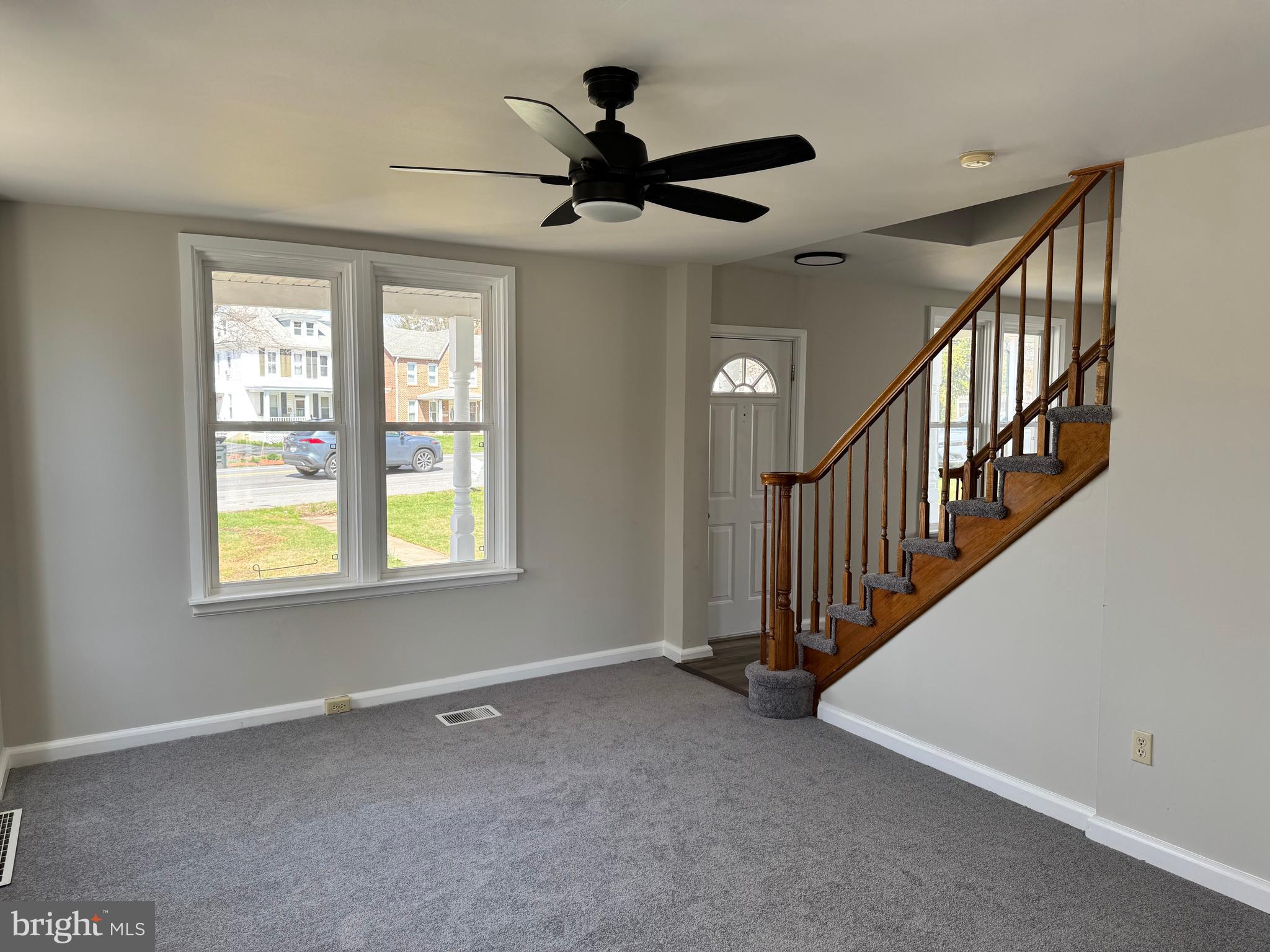 HALFWAY - Residential