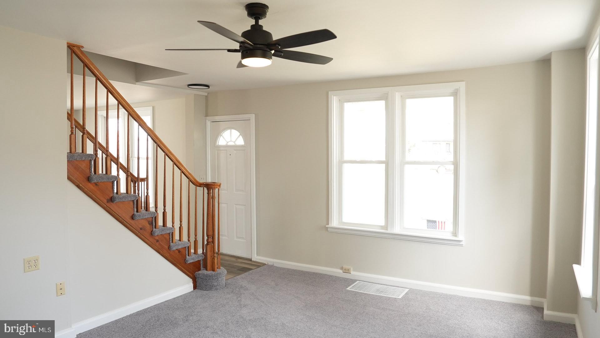 HALFWAY - Residential