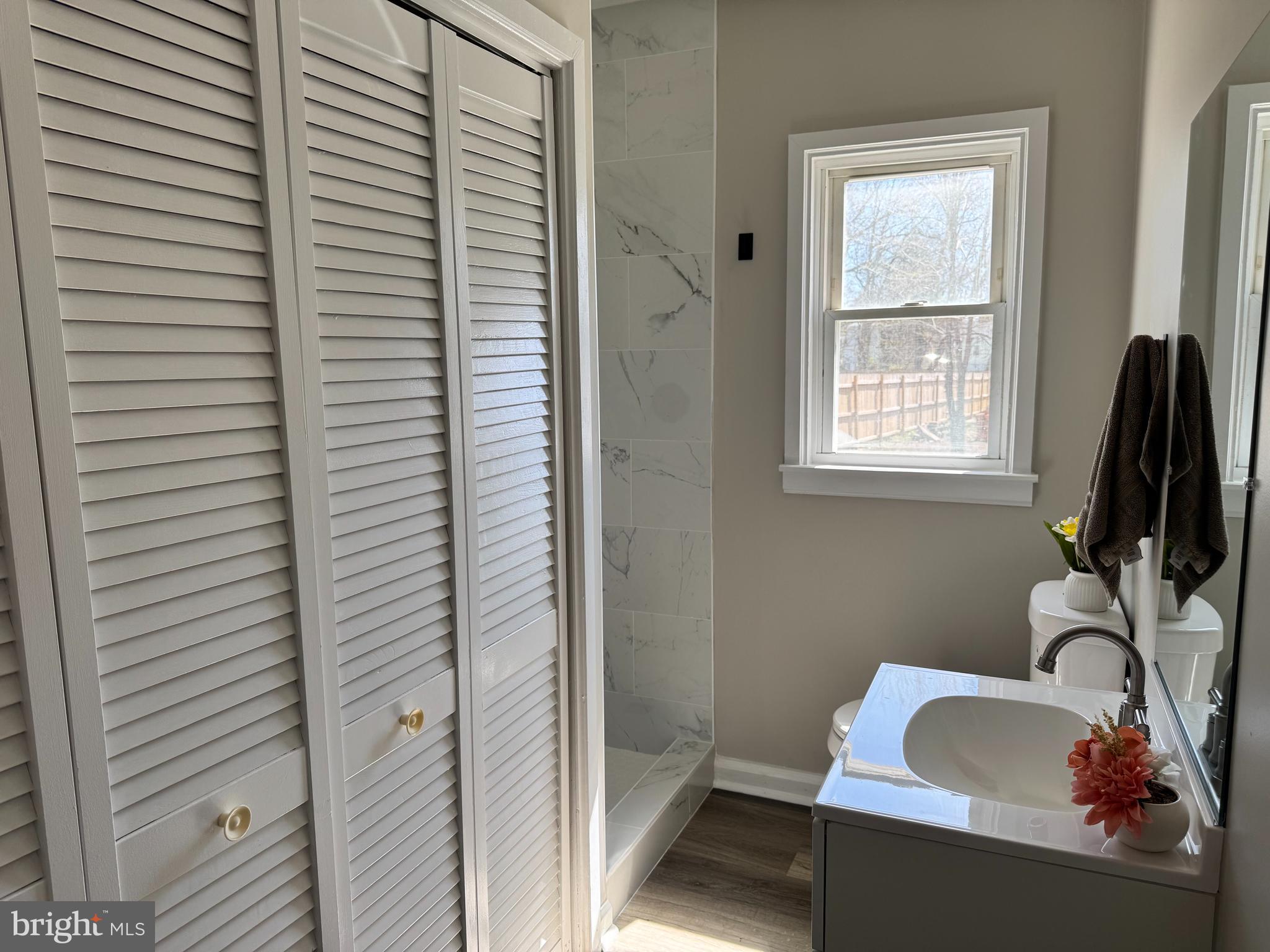 HALFWAY - Residential