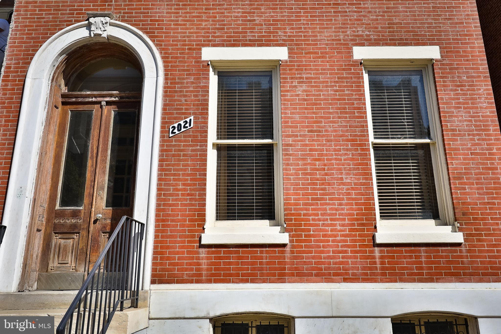 ART MUSEUM AREA - Residential Lease