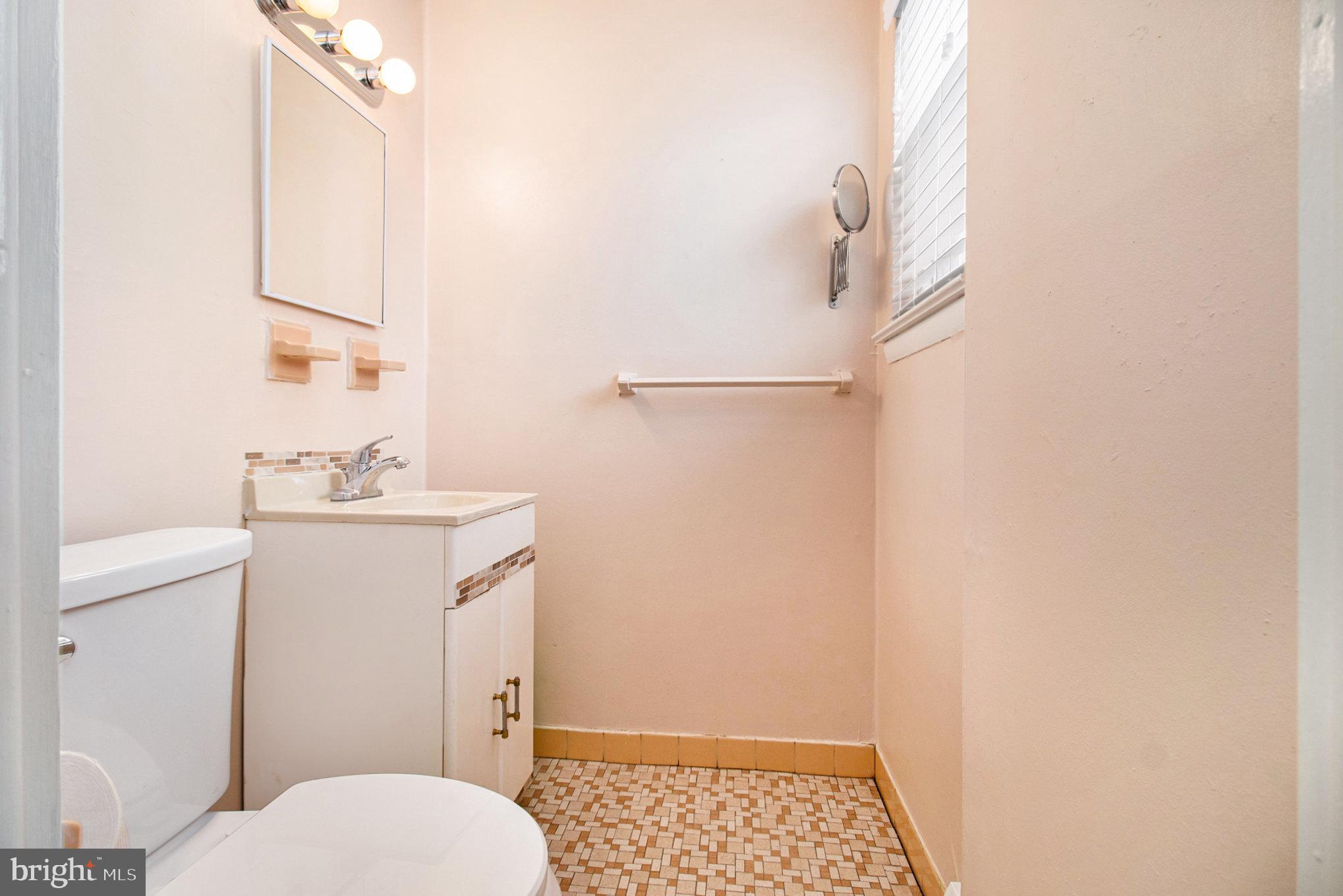 BUSTLETON - Residential