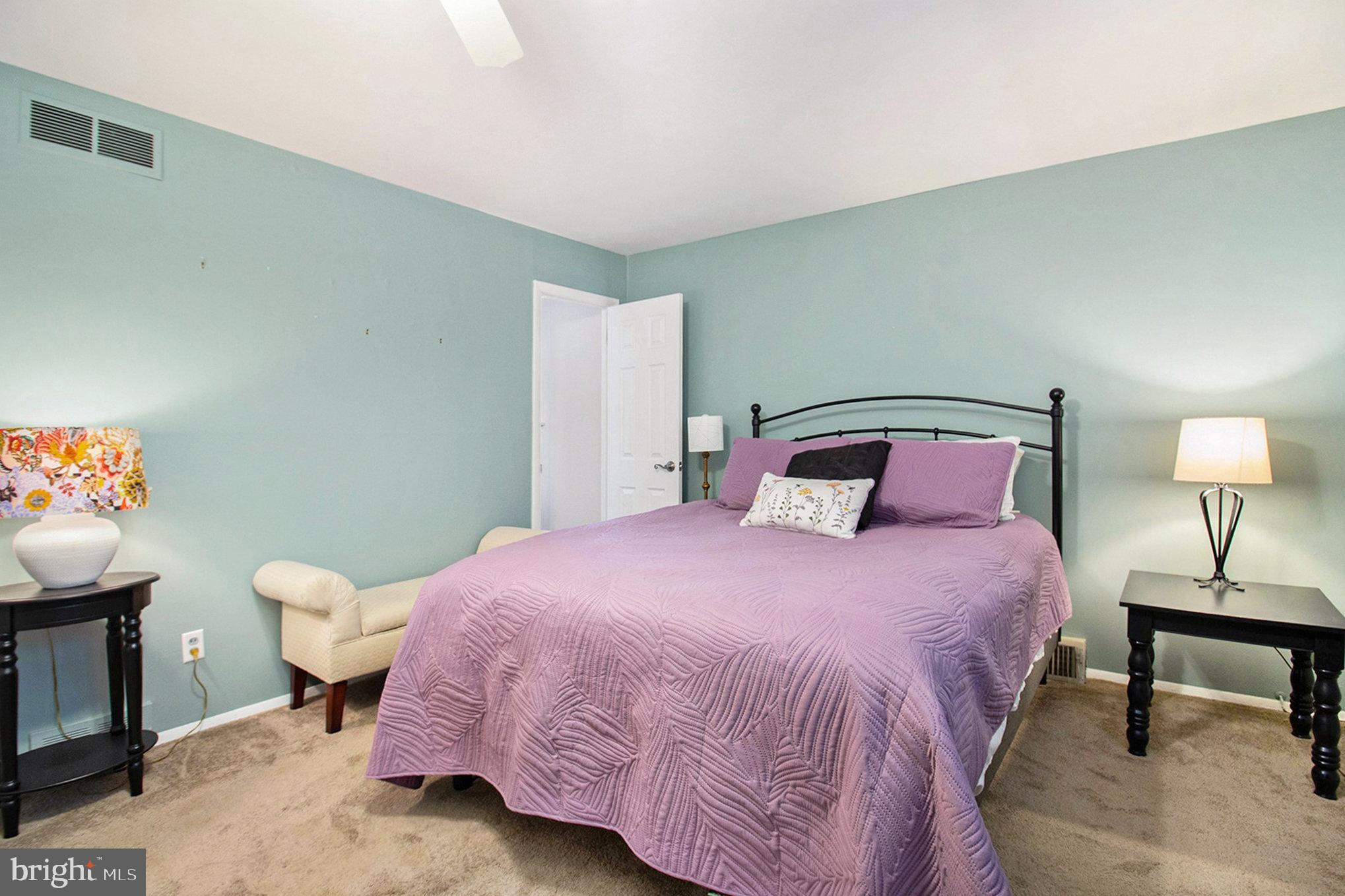 BUSTLETON - Residential