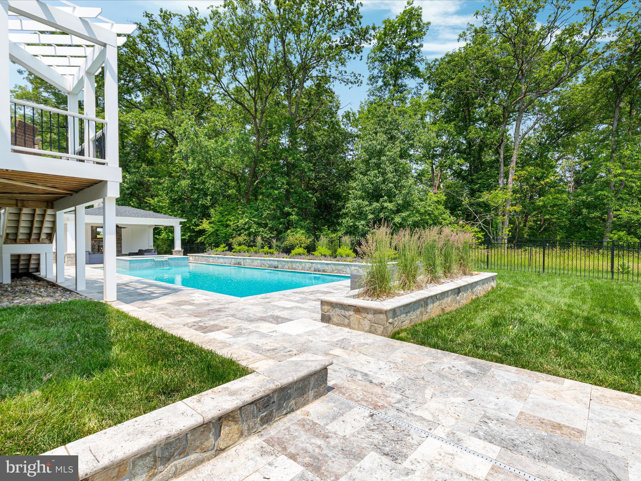 DOMINION VALLEY COUNTRY CLUB - Residential