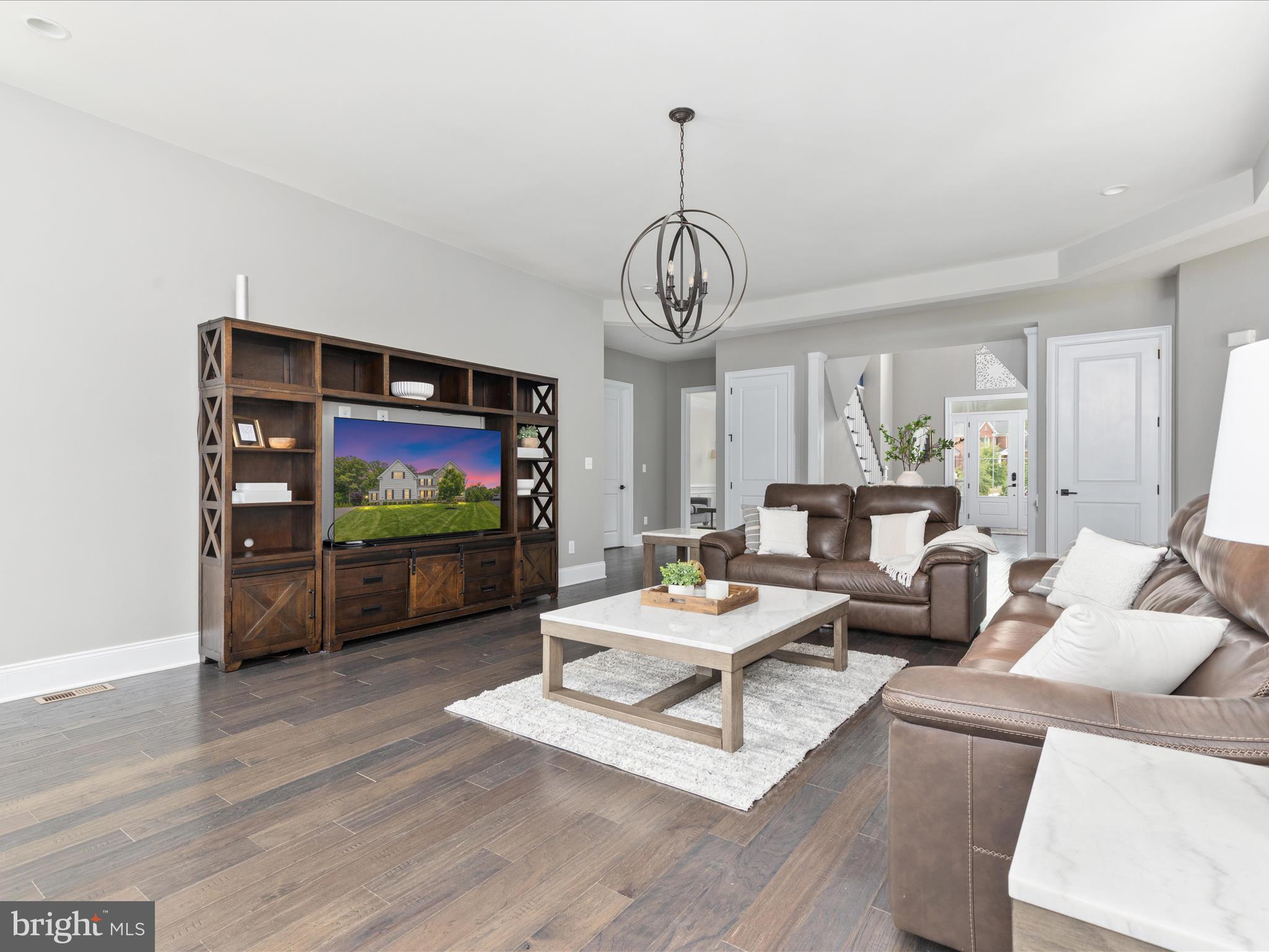 DOMINION VALLEY COUNTRY CLUB - Residential