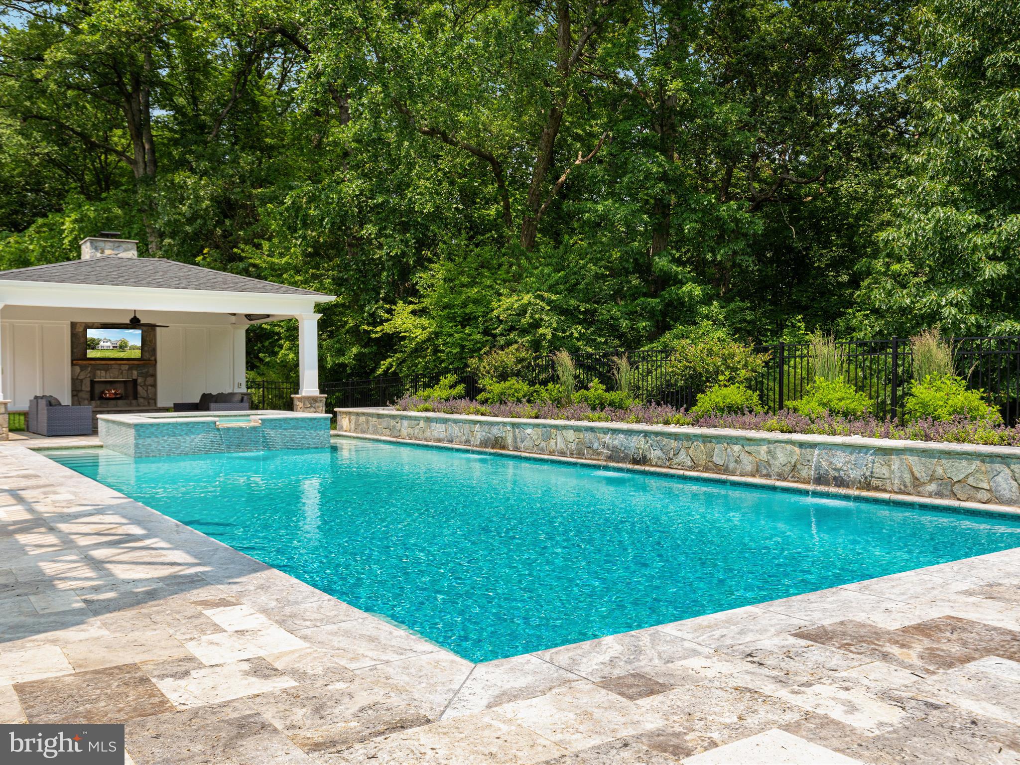 DOMINION VALLEY COUNTRY CLUB - Residential