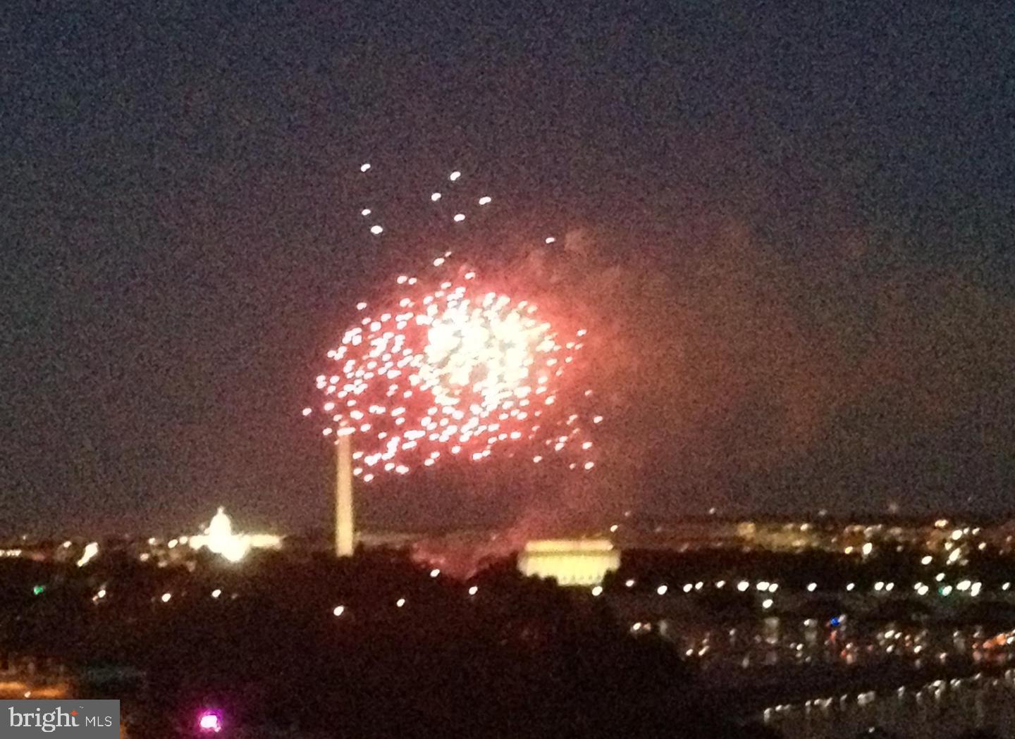 RIVER PLACE SOUTH - Residential