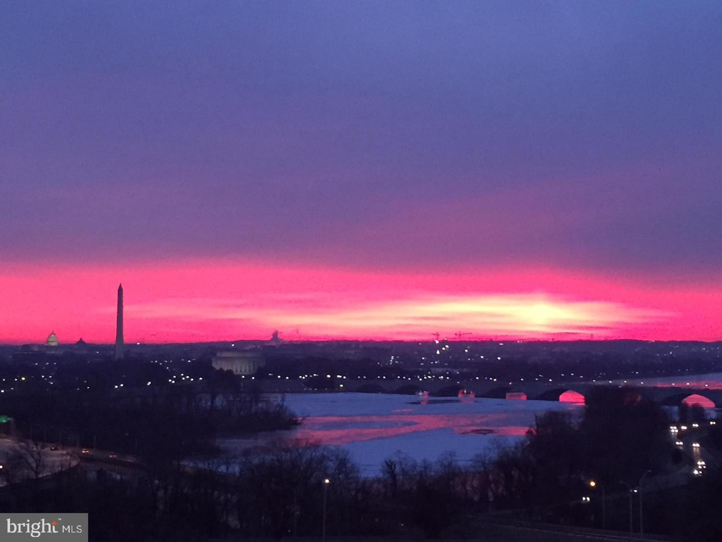 RIVER PLACE SOUTH - Residential