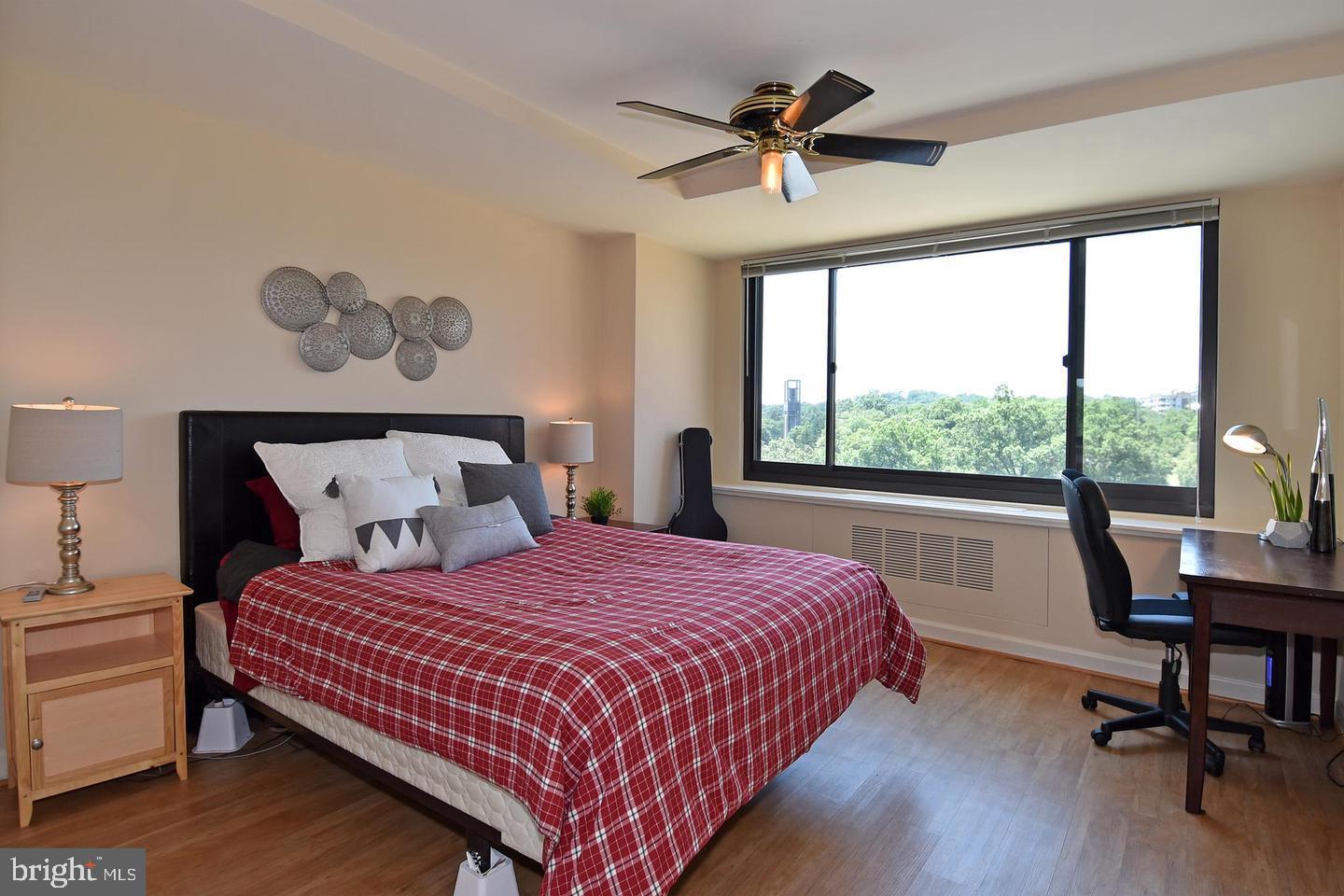 RIVER PLACE SOUTH - Residential